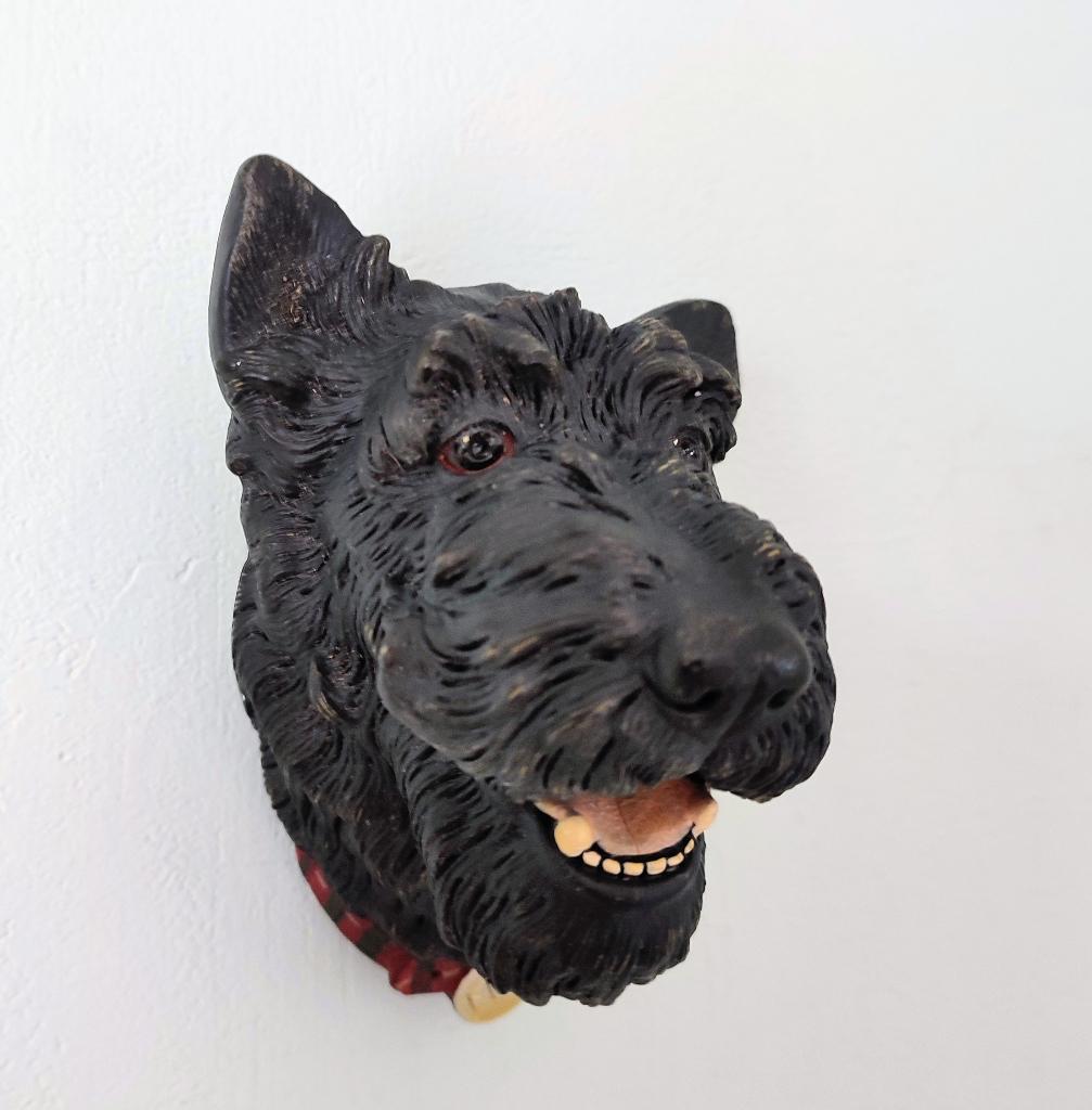 Bossons 1969: Mac, Scottie Dog. Schotse terriër. Muurbeeldje, Verzamelen, Beelden en Beeldjes, Verzenden, Gebruikt, Dier