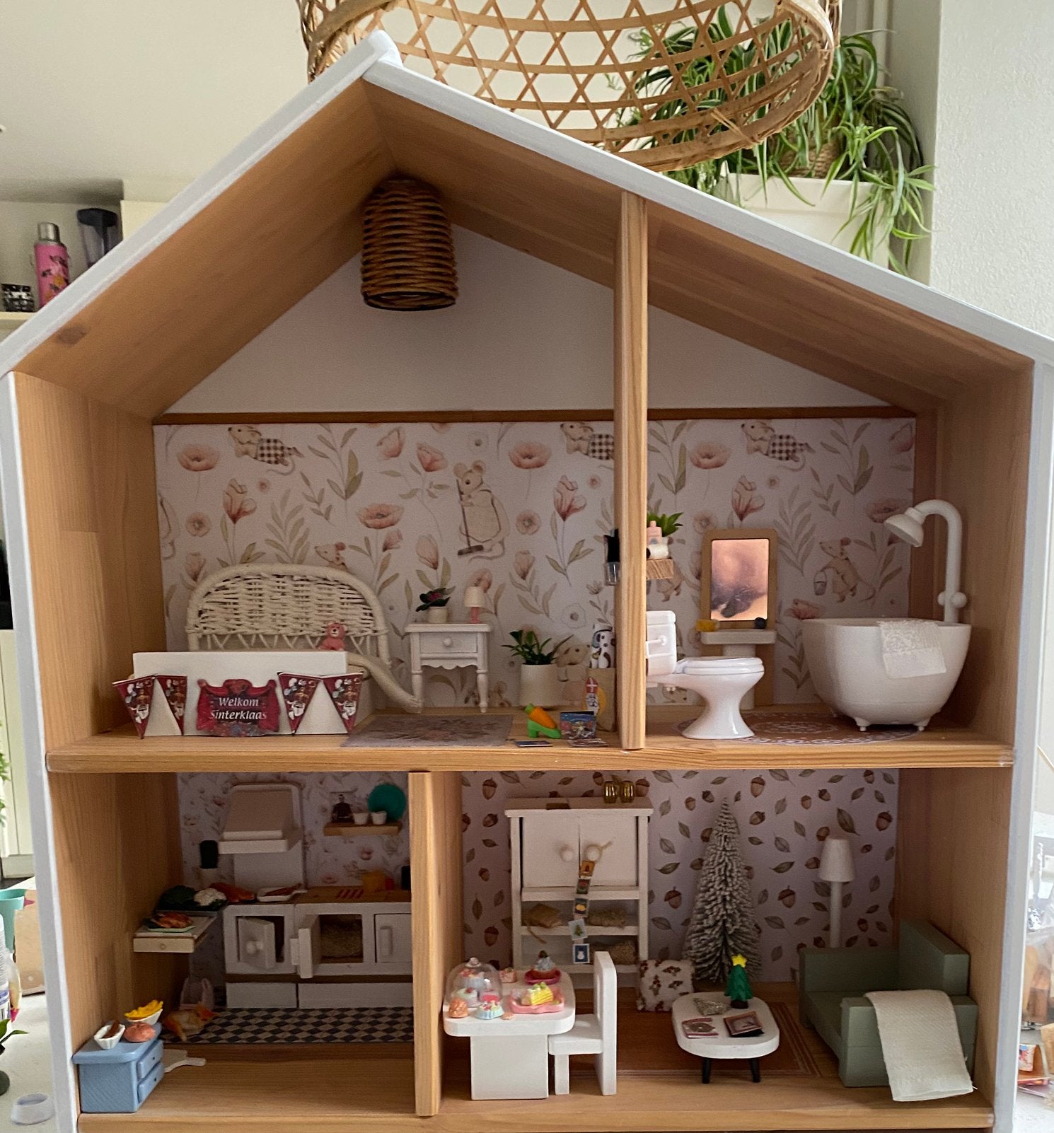 Ikea poppenhuis met meubeltjes, Kinderen en Baby's, Speelgoed | Poppenhuizen, Ophalen of Verzenden, Zo goed als nieuw, Poppenhuis