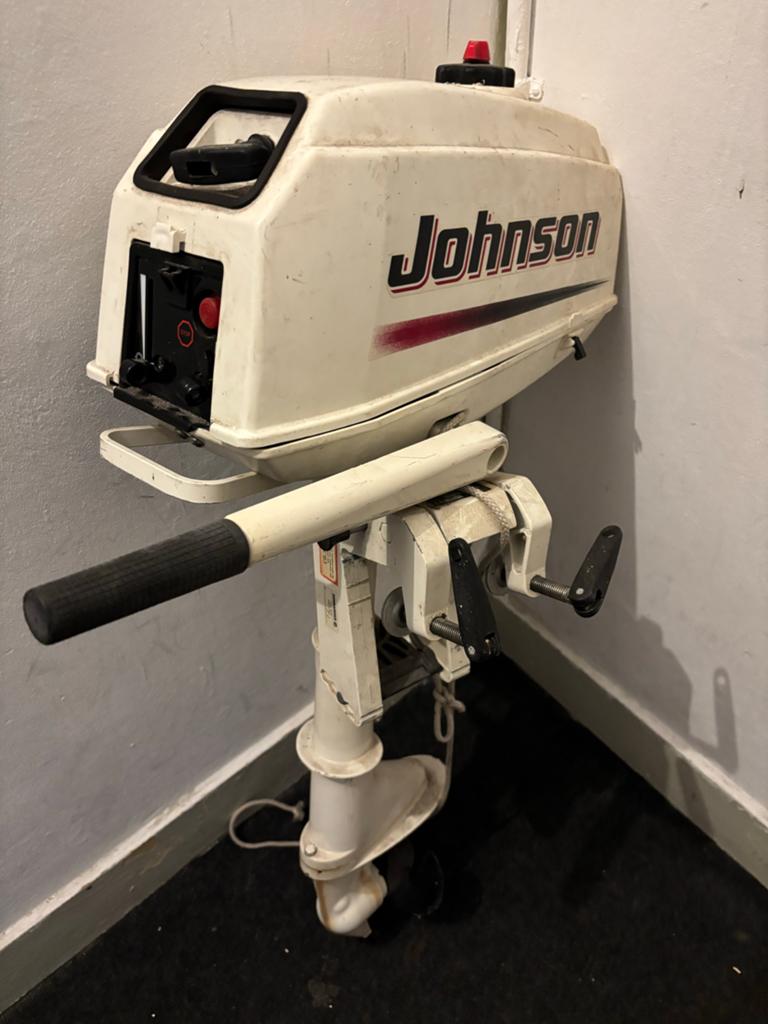 Johnson 3.5 PK Buitenboordmotor - Perfect voor kleine boten, Watersport en Boten, Ophalen of Verzenden, Gebruikt