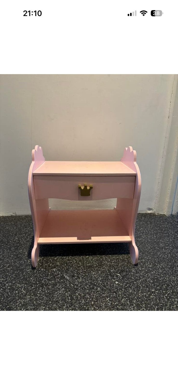 GRATIS prinsessen nachtkastje, Huis en Inrichting, Slaapkamer | Nachtkastjes, Ophalen, Zo goed als nieuw, Minder dan 45 cm