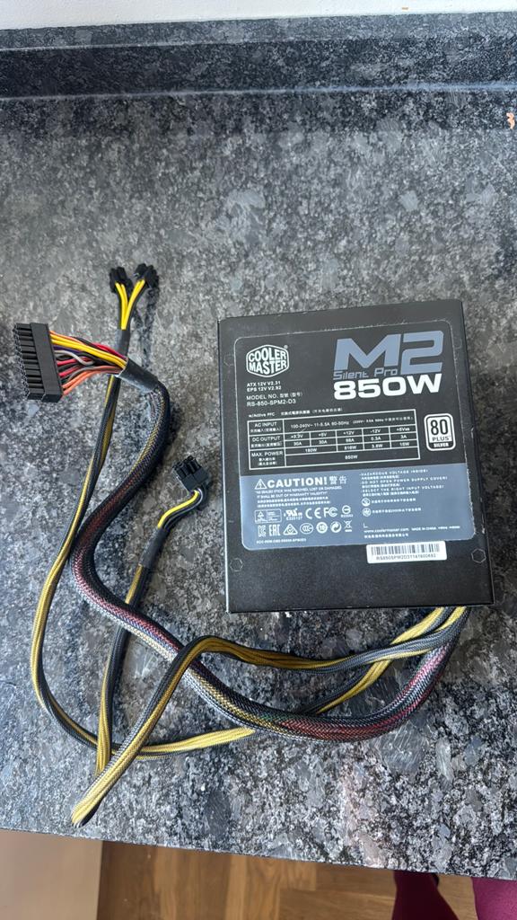 Cooler Master Silent Pro M2 in originele doos, Ophalen of Verzenden, Zo goed als nieuw