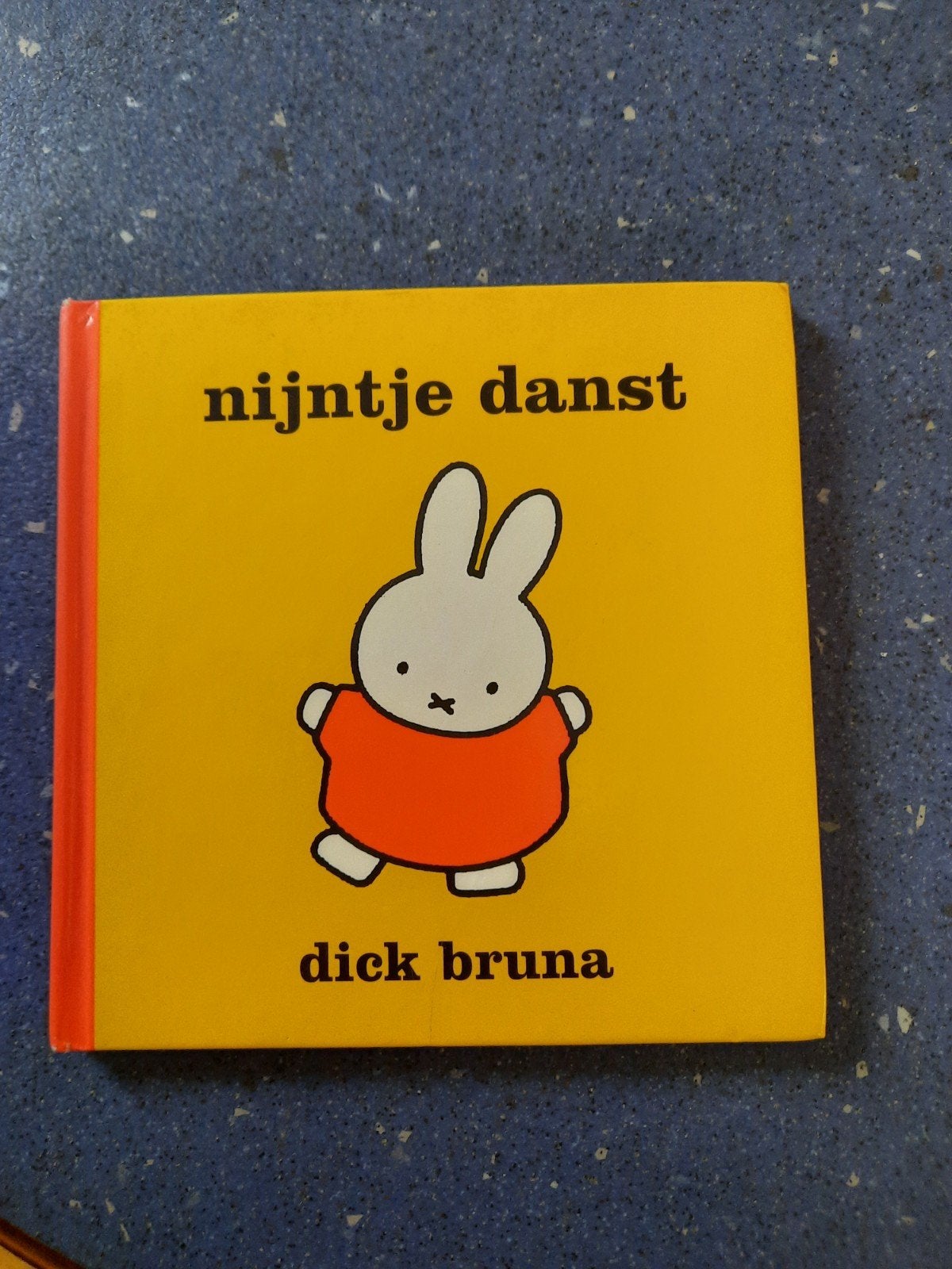 Dick Bruna - Nijntje danst, Ophalen of Verzenden, Dick Bruna, Fictie algemeen