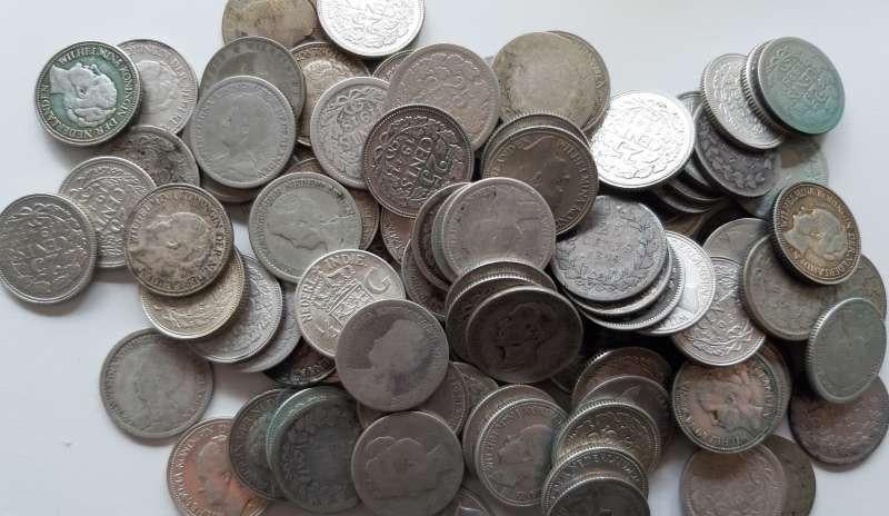 Nederland Lot 100 zilveren kwartjes, Postzegels en Munten, Munten | Nederland, Setje, Zilver, Ophalen of Verzenden, 10 cent