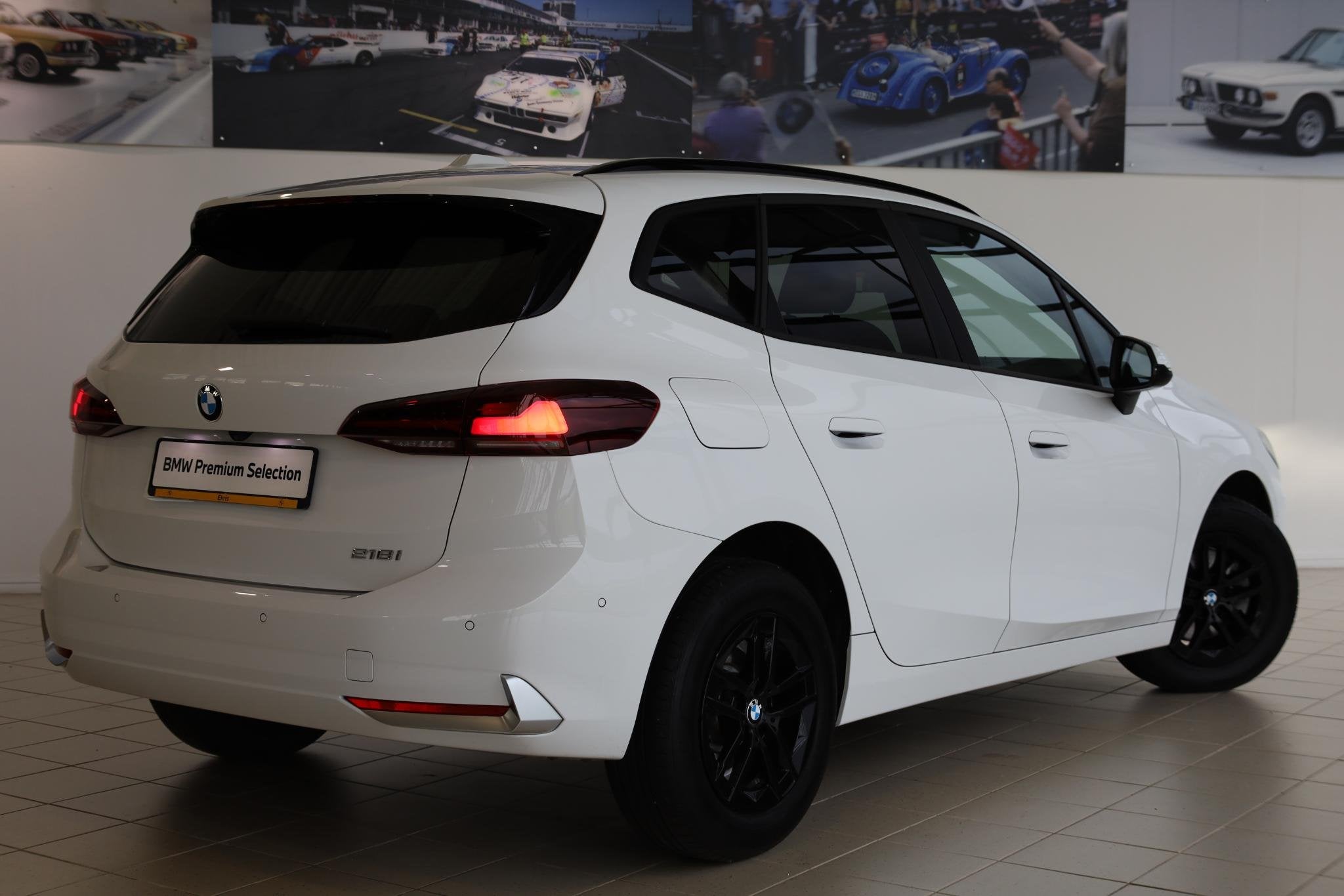 BMW 2 Serie Active Tourer 218i | Parkeersensoren | Achteruit, Auto's, Gebruikt, Euro 6, Met garantie (alle), 1445 kg