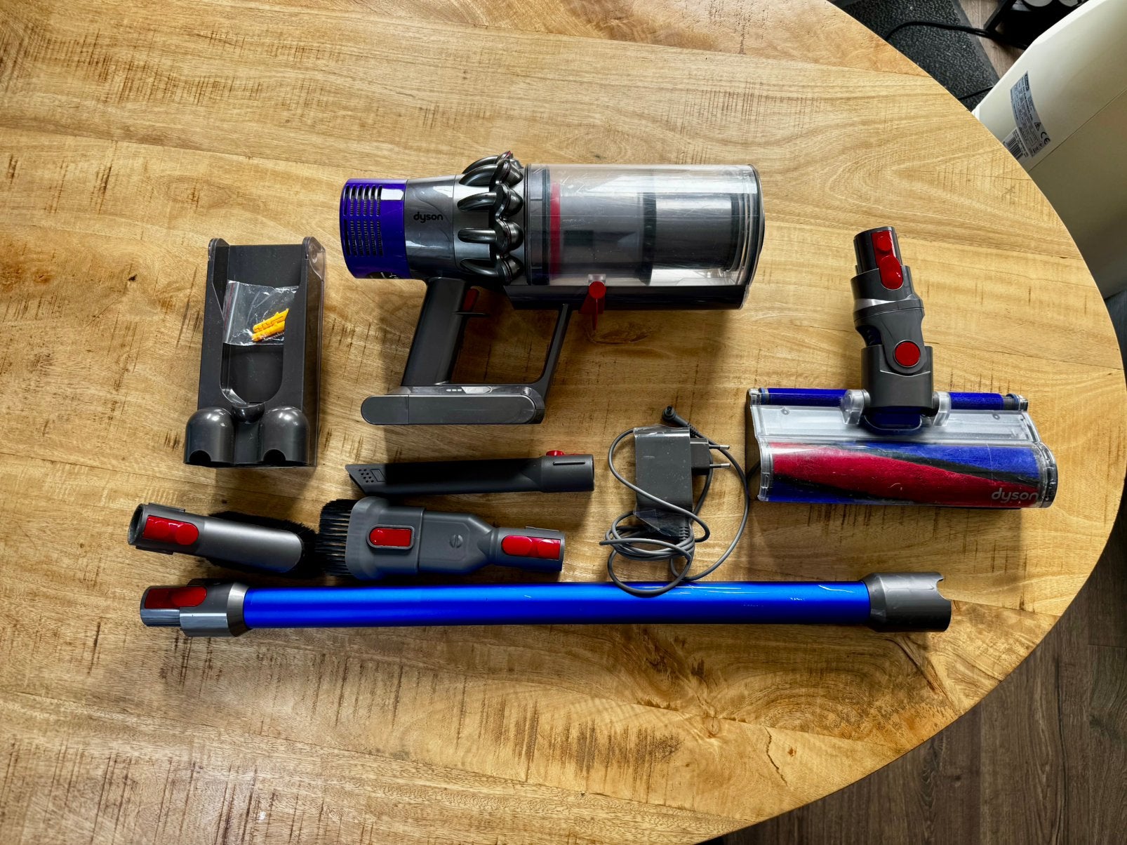 Dyson V10 Steelstofzuiger, Witgoed en Apparatuur, Stofzuigers, Zo goed als nieuw, Ophalen of Verzenden