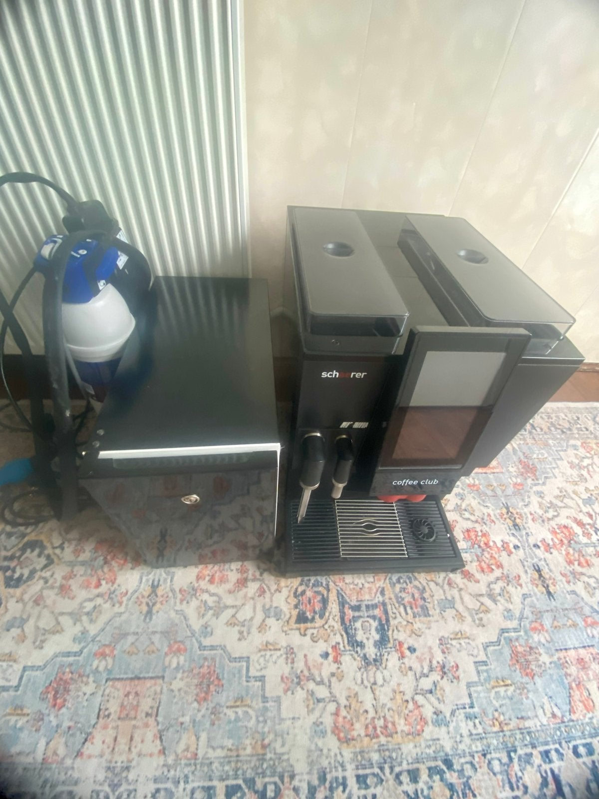 Schärer Coffee Club Koffiemachine met Melkkoeler, Ophalen, Afneembaar waterreservoir, 10 kopjes of meer, Koffiemachine