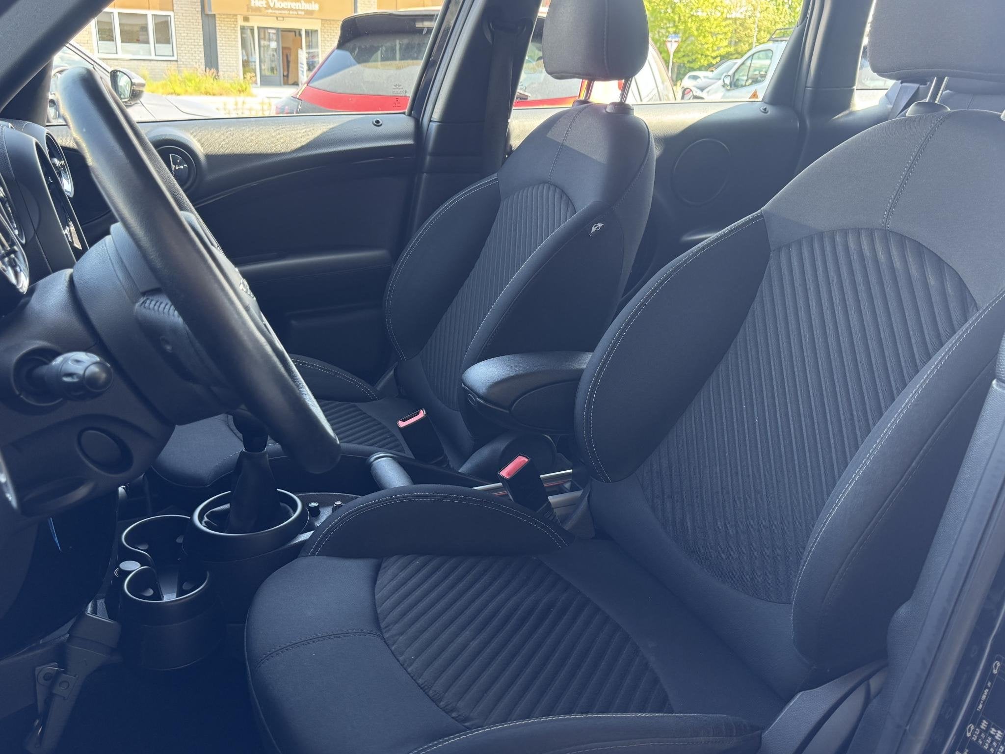 MINI Countryman 1.6 Cooper Pepper NL-AUTO | NAVI | GOED ONDE, Voorwielaandrijving, Stof, Gebruikt, Euro 6