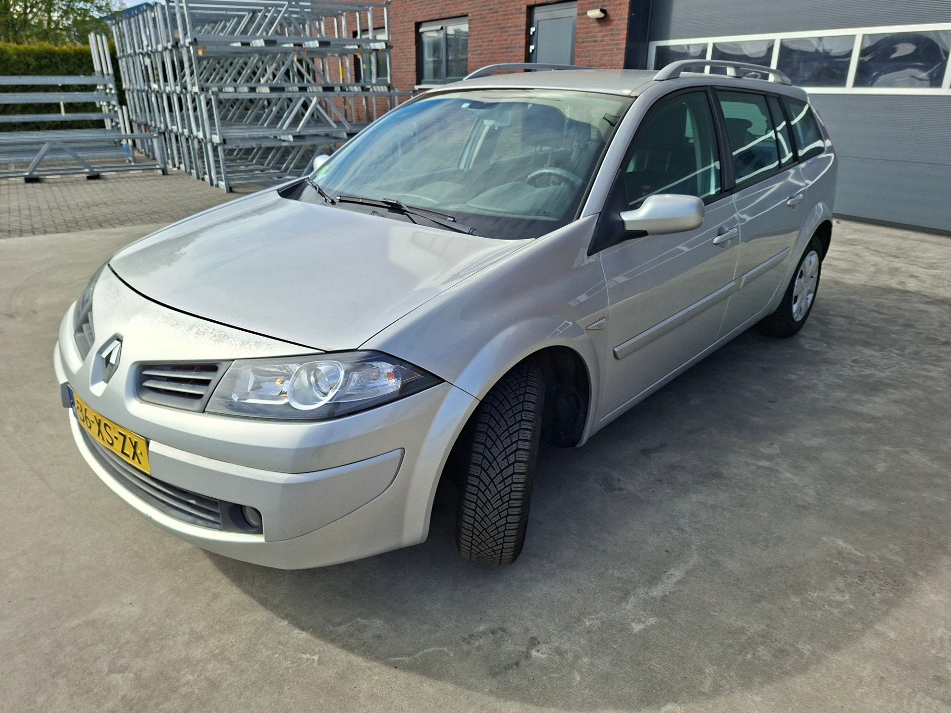 Renault Mégane Grand Tour 1.6-16V Business Line Airco/ECC, Auto's, Renault, Stof, Gebruikt, Zwart, 4 cilinders