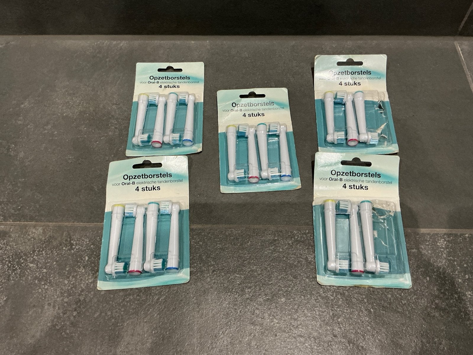 Oral-B Opzetborstels - 18 stuks - Nieuw, Ophalen of Verzenden, Nieuw, Mondverzorging