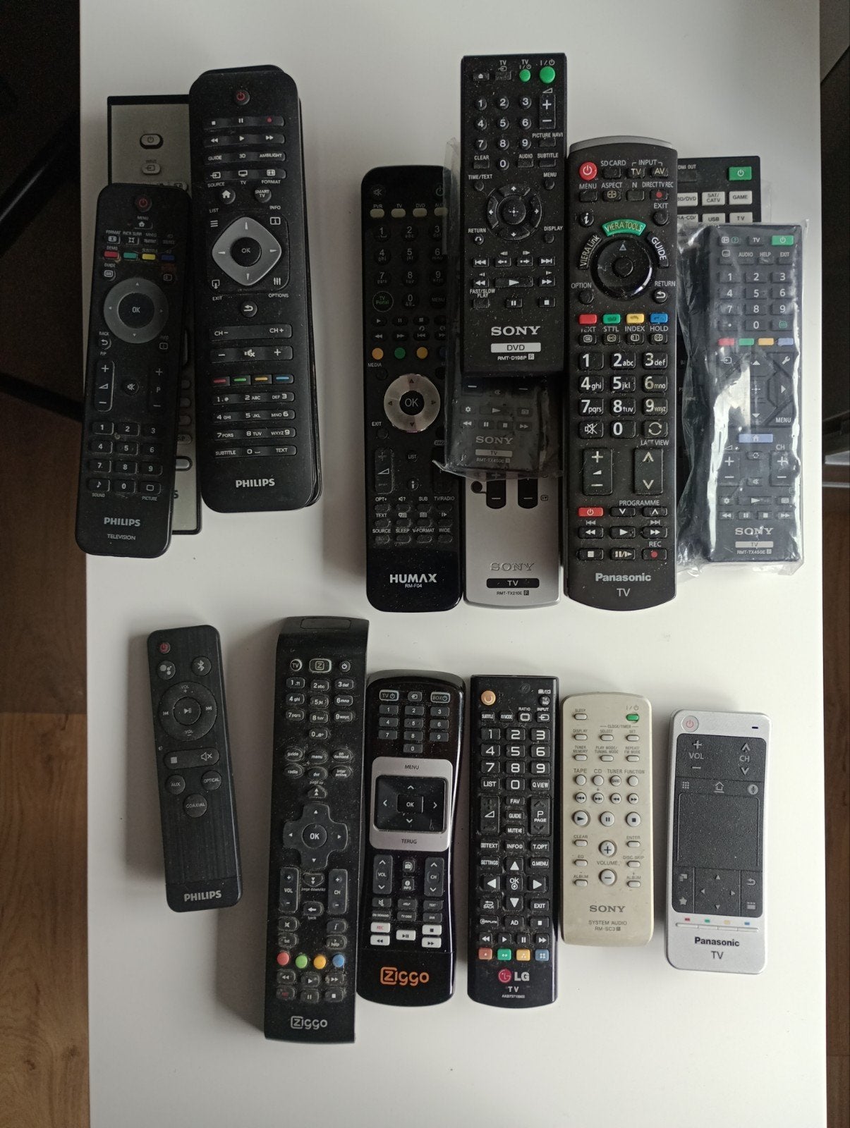 Diverse afstandsbedieningen, Ophalen of Verzenden, Zo goed als nieuw, Origineel, Tv