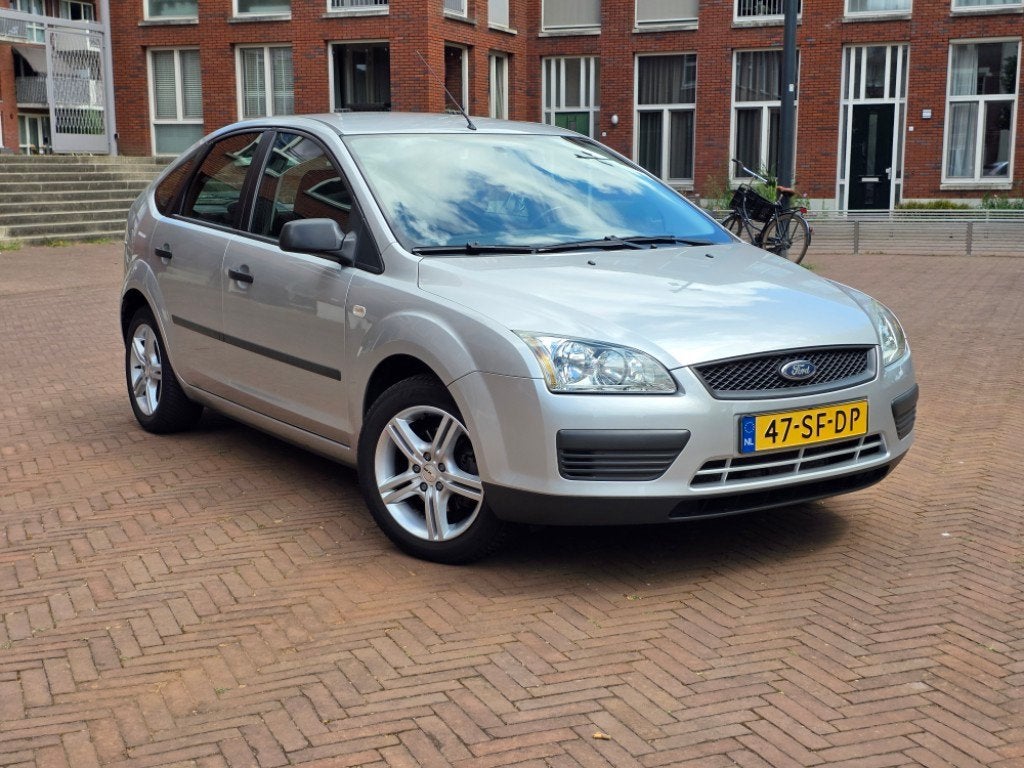 Ford Focus 1.6-16V /nieuwe apk bij aflevering, 1596 cc, Gebruikt, 4 cilinders, Origineel Nederlands
