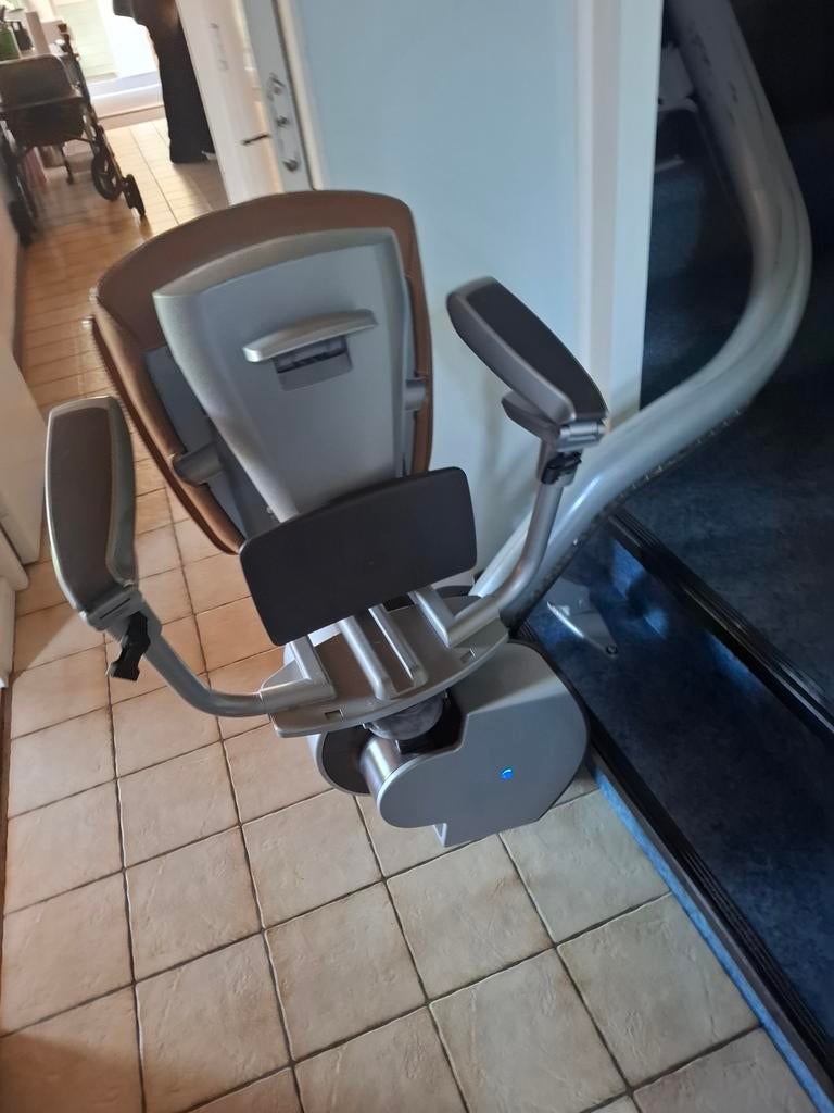 Traplift, Diversen, Ophalen