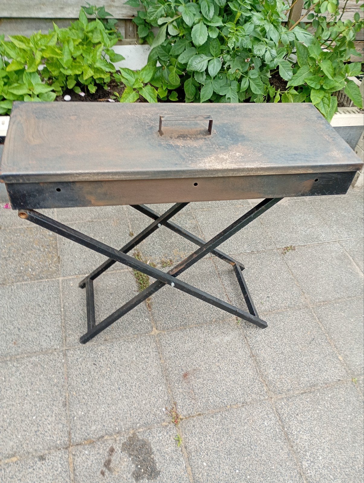 Robuuste BBQ/rookoven met inklapbaar onderstel, Ophalen, Gebruikt, Onbekend