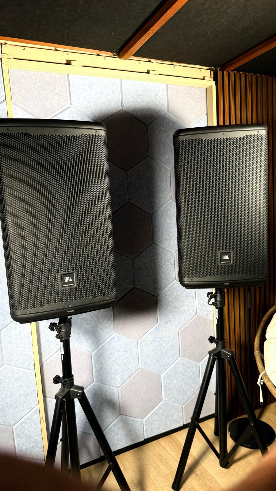 JBL EON712 Set: 2x Speakers, Statieven, Kabels & Hoezen, Ophalen, Zo goed als nieuw