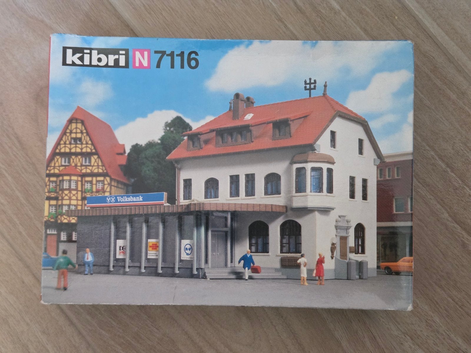 Kibri N 7116 Volksbank Gebouw - Nieuw in Verpakking, Ophalen of Verzenden, Nieuw, Brug, Tunnel of Gebouw, Overige merken