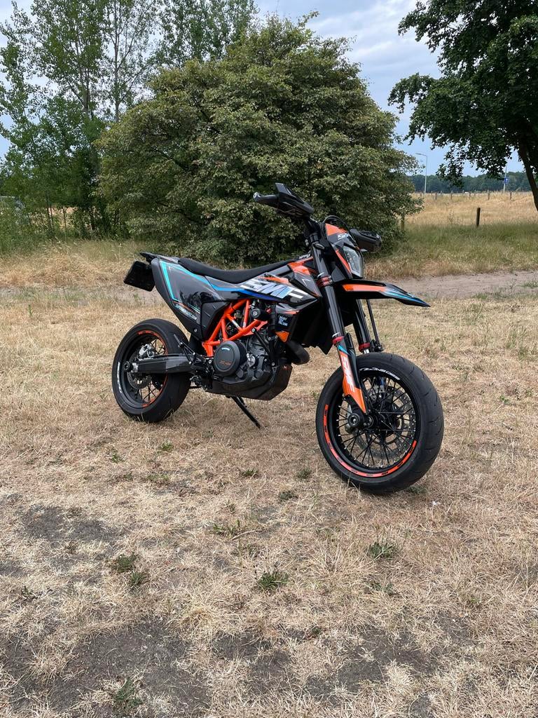 KTM SMCR 690 2019 - Quickshifter, elk jaar onderhoud, Motoren, Gebruikt, Particulier, 1 cilinder, Quickshifter