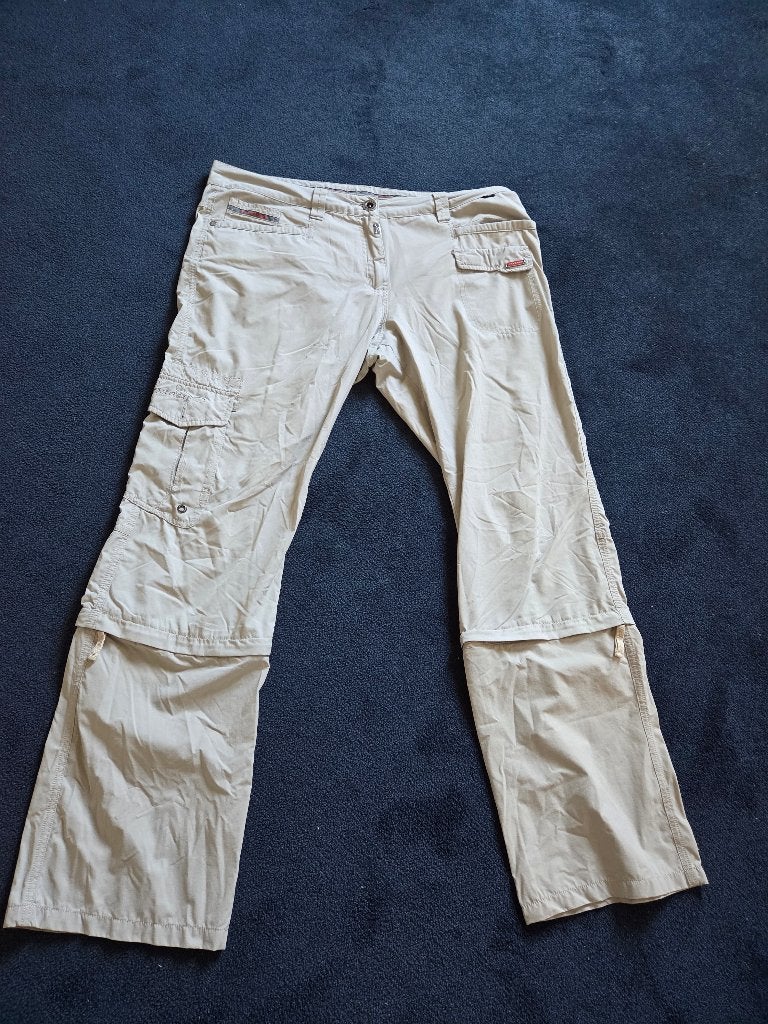 2 lichtgewicht en sneldrogende beige afritsbroeken maat 44, Wildebeast en Exxtasy, Beige, Maat 42/44 (L), Ophalen of Verzenden