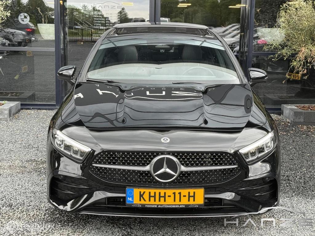 Mercedes A-klasse A180 AMG Line|ACC|Pano|Sfeer|Facelift|360, 136 pk, Gebruikt, Euro 6, Zwart