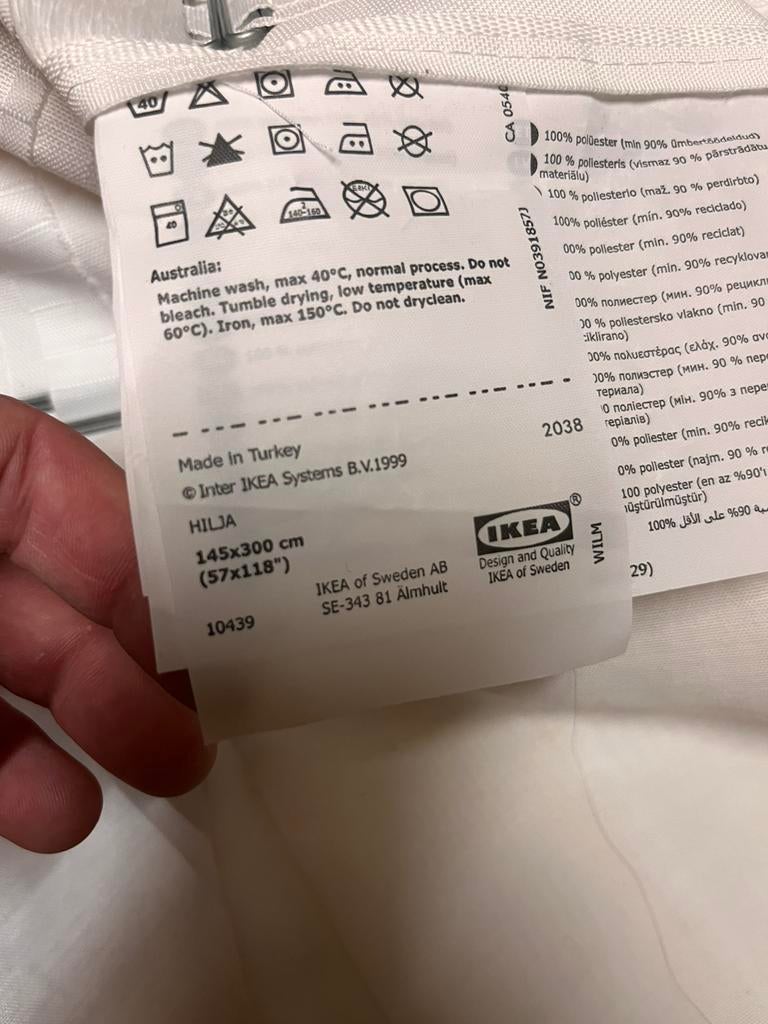2 stuks wit gordijn inbetween ikea met haken, Huis en Inrichting, Stoffering | Gordijnen en Lamellen, 100 tot 150 cm, 200 cm of meer