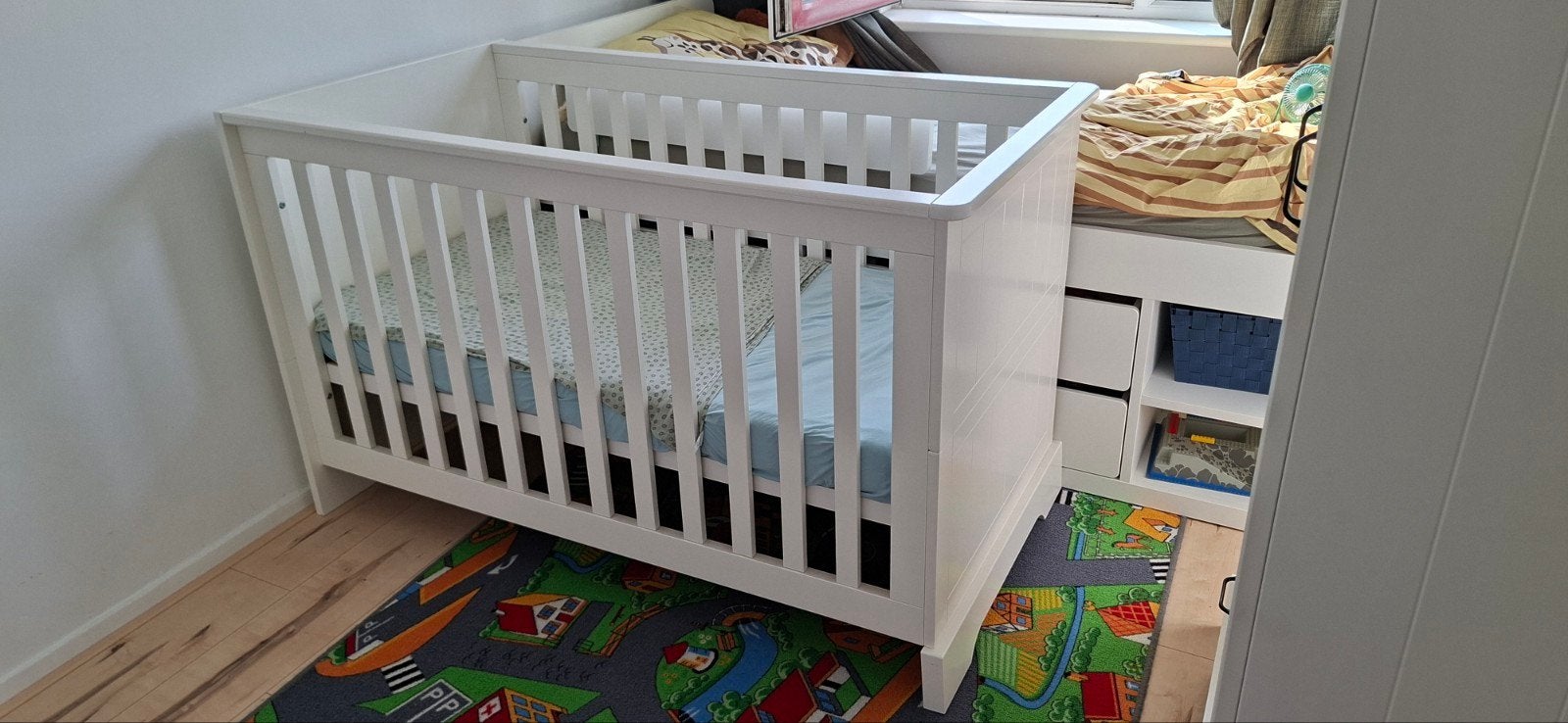 Wit ledikantje, verstelbaar in hoogte, Kinderen en Baby's, Babywiegjes en Ledikanten, Ophalen, Gebruikt, Ledikant