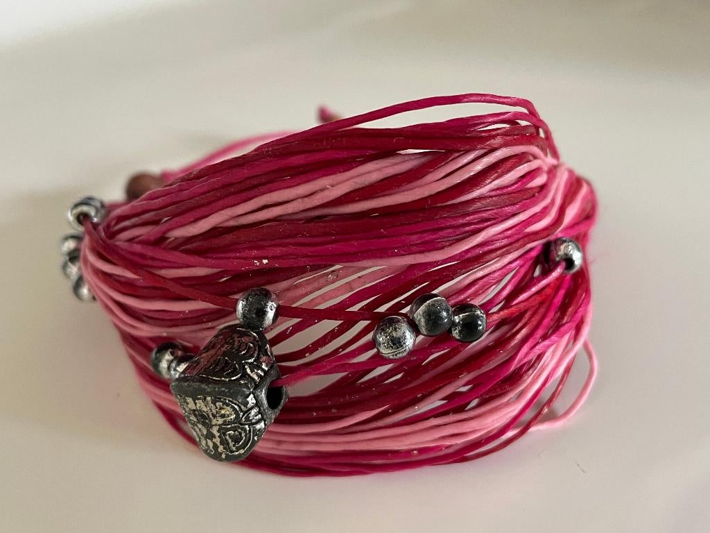 Kastopruiming leuke roze armband met zilver kralen., Ophalen of Verzenden, Roze, Zilver