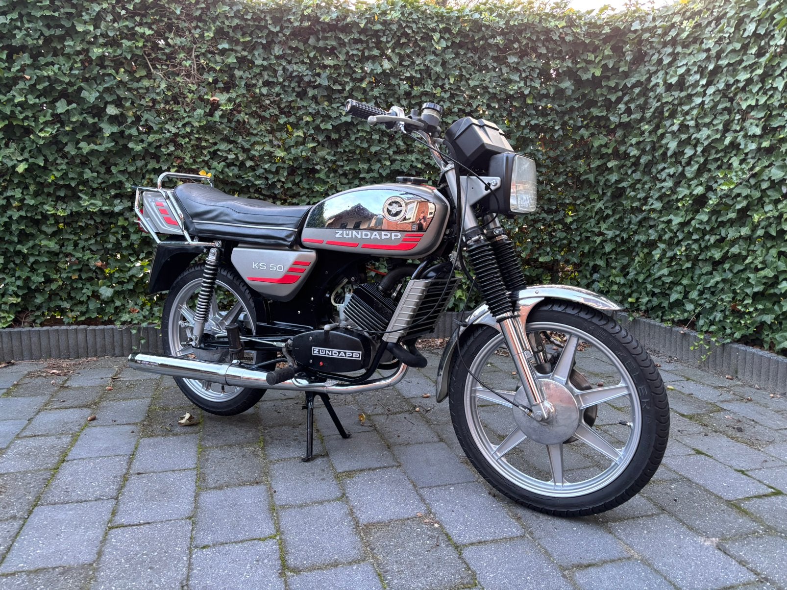 Nette zundapp ks 50 te koop, Fietsen en Brommers, Ophalen, Maximaal 45 km/u, KS50, Zo goed als nieuw