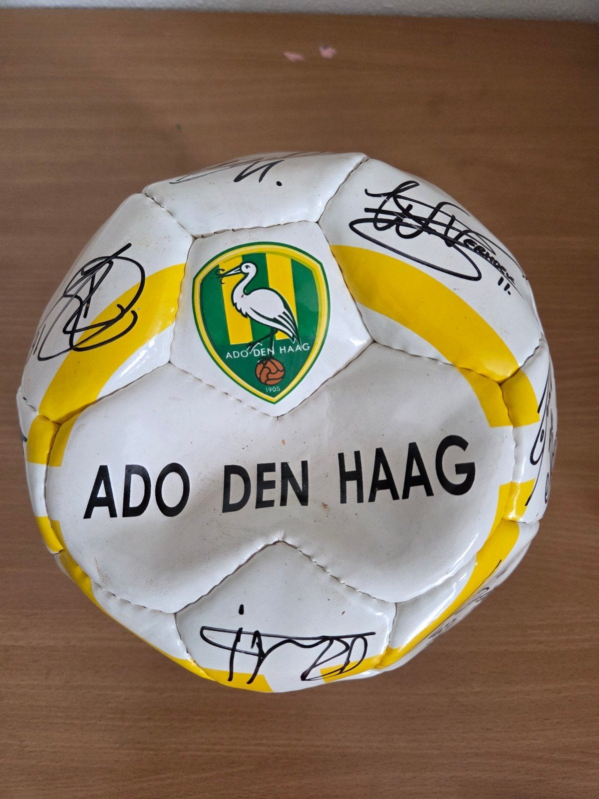 voetbal Ado Den Haag, handtekeningen Nederlandse voetballers, Maat XL, Ophalen of Verzenden, Bal