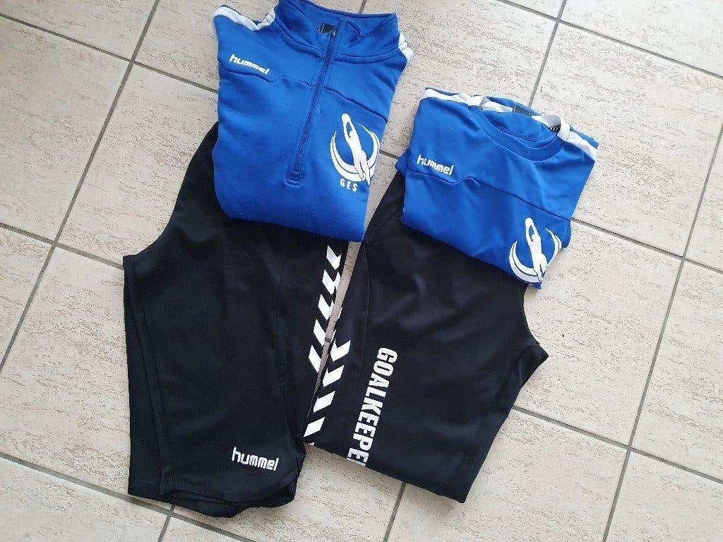 Hummel trainingsset, Maat L, Ophalen of Verzenden, Zo goed als nieuw, Trainingspak