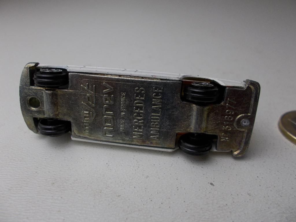 Vintage NOREV Mini Jet. MERCEDES-BENZ AMBULANCE., Ophalen of Verzenden, Zo goed als nieuw, Auto, Overige merken