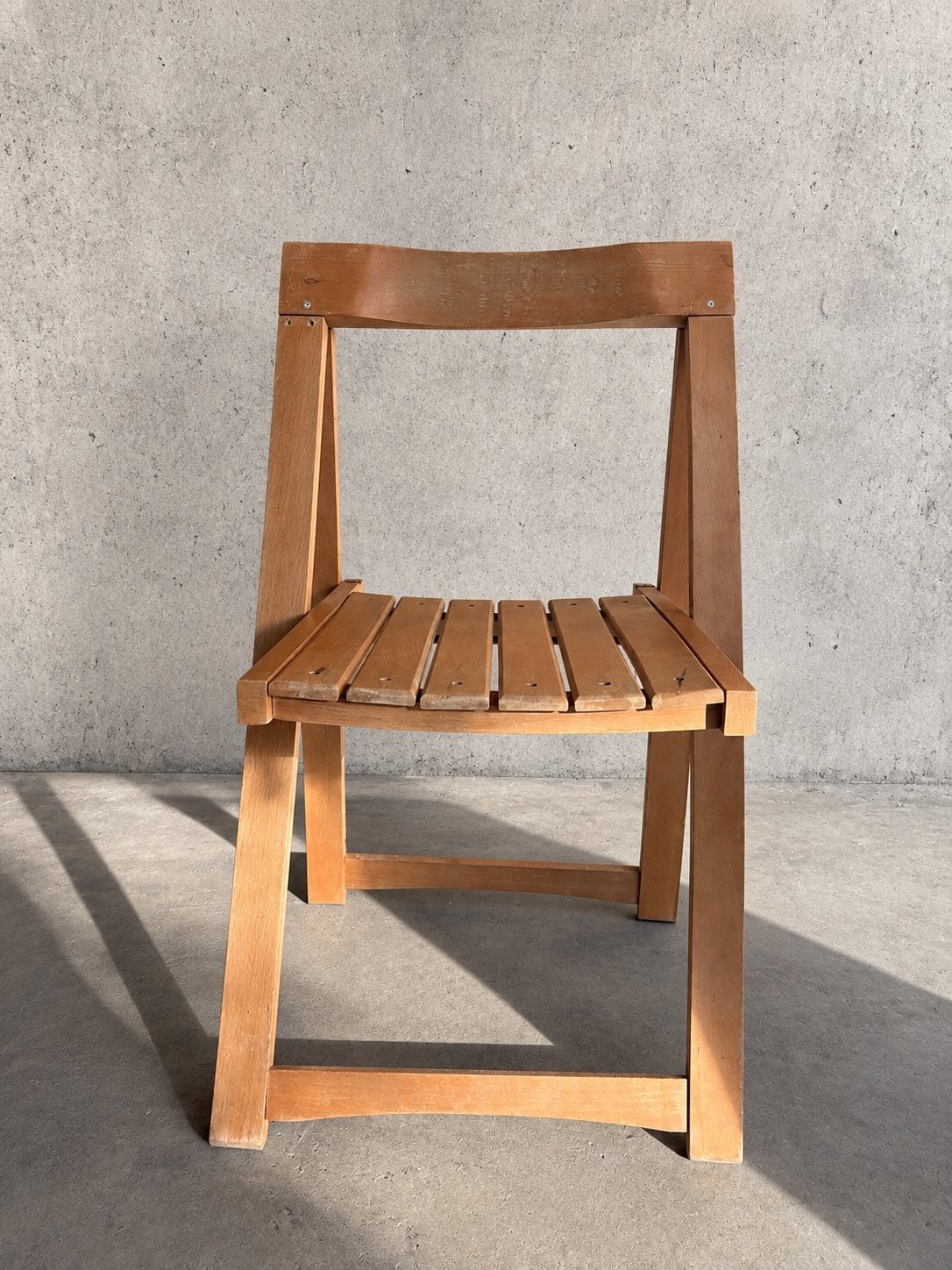 Set van 4 vintage Trieste klapstoelen – Aldo Jacober, Gebruikt, Bruin, Ophalen of Verzenden, Vier