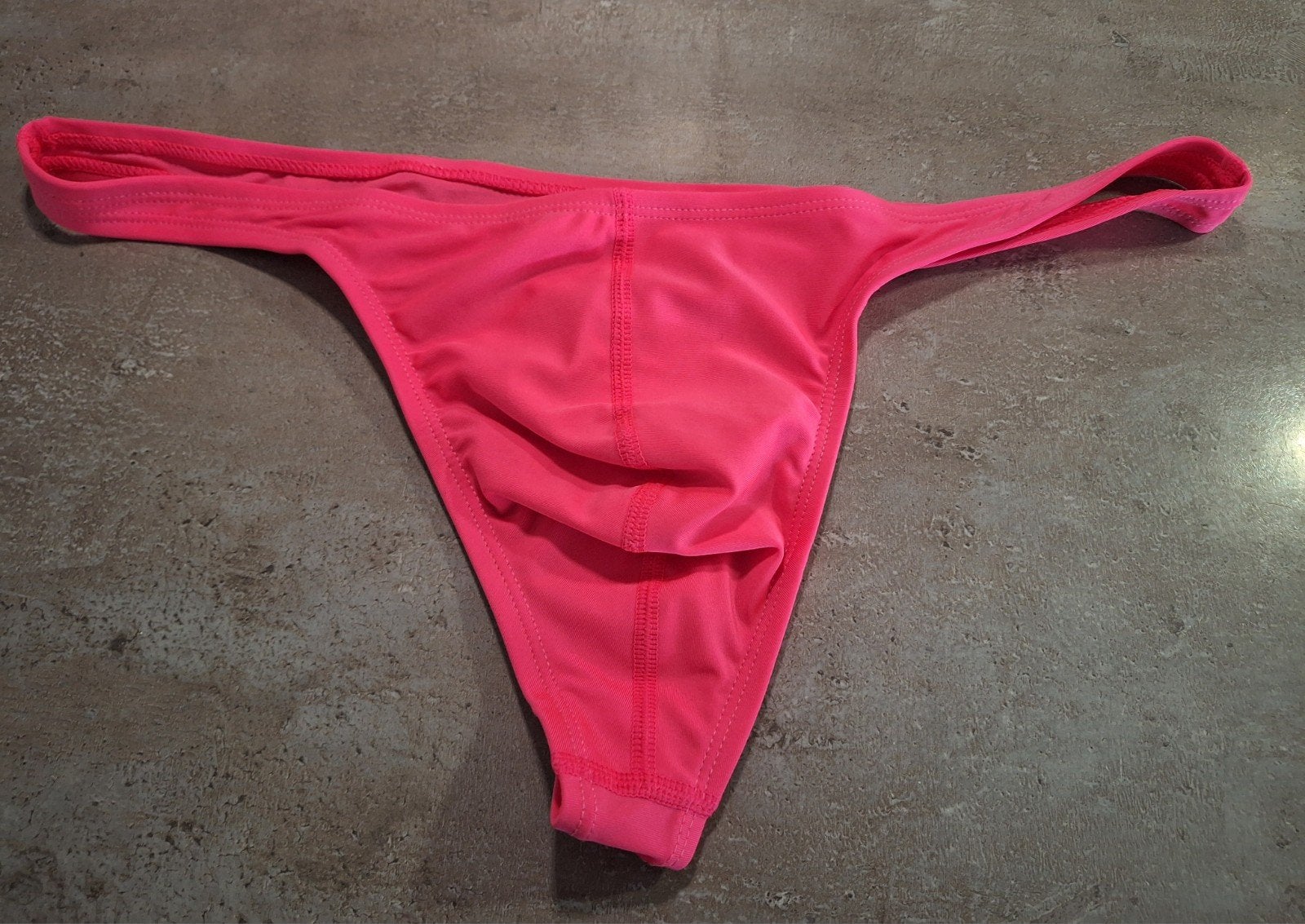 Heren zwemstring - Felroze maat L, Kleding | Heren, Maat 52/54 (L), Onbekend, Ophalen of Verzenden, Roze