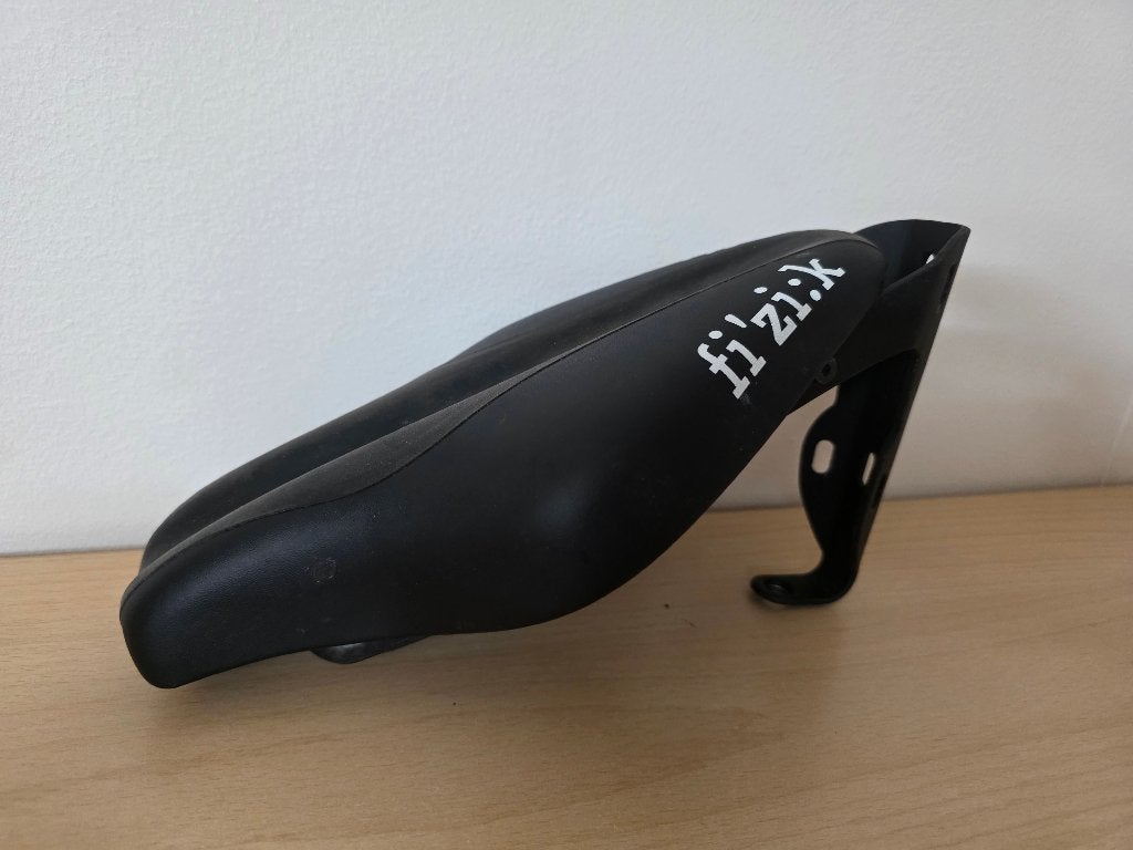 Fizik Mistica Triathlon/TT - Carbon - Incl hydration System, Racefiets, Ophalen of Verzenden, Zo goed als nieuw, Zadel