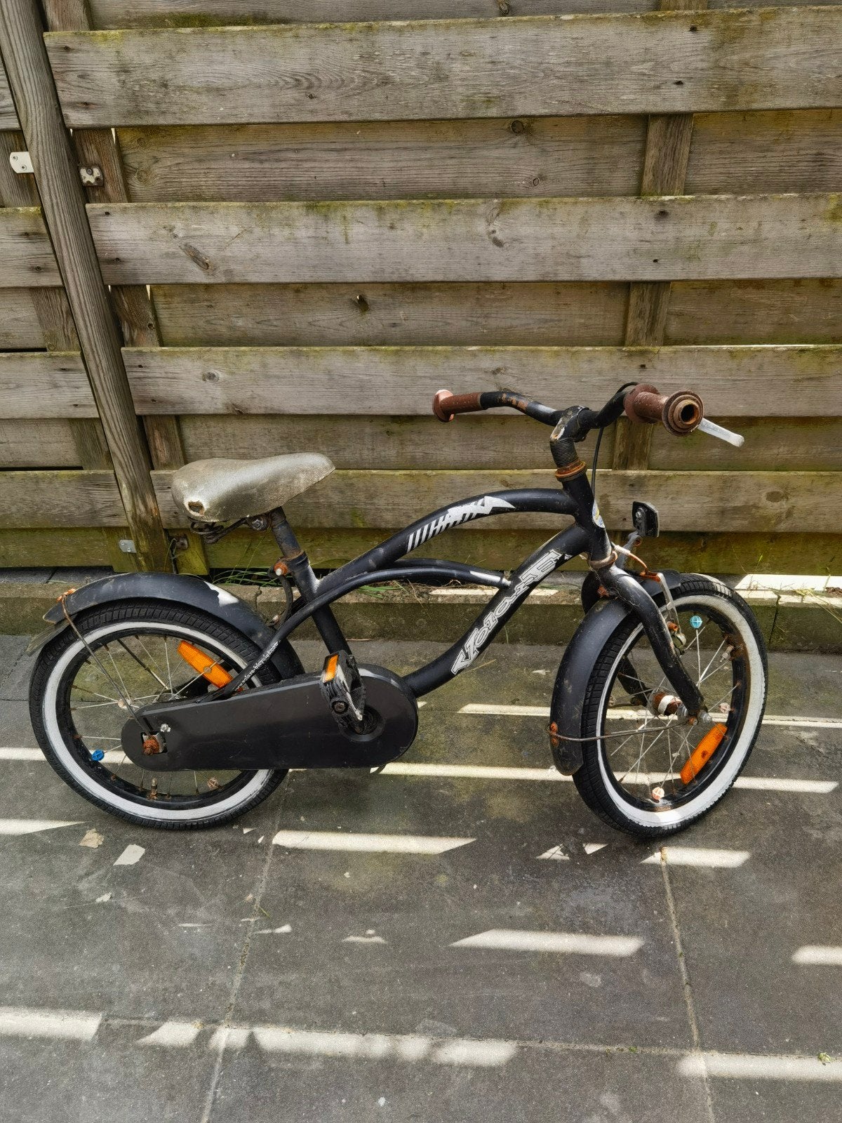 Gebruikt kinderen fietsje met achteruit traprem 16 inch

Geb, Fietsen en Brommers, Ophalen, Gebruikt, Staal
