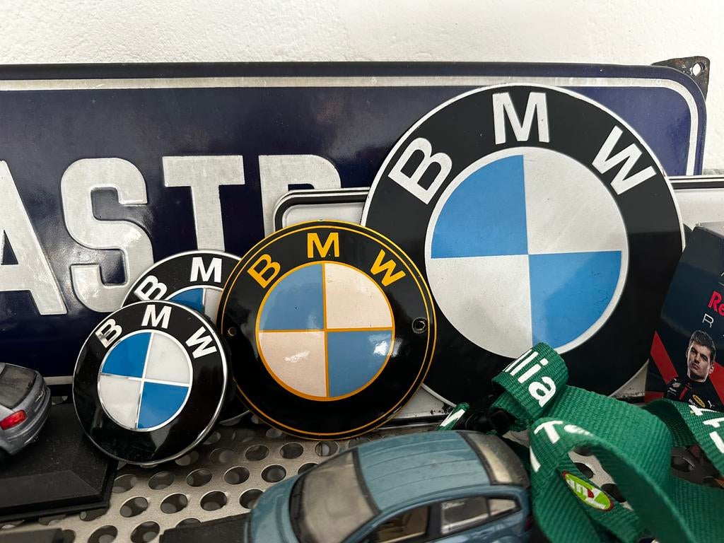 Meerdere BMW emblemen, Verzamelen, Merken en Reclamevoorwerpen, Ophalen of Verzenden, Gebruikt, Reclamebord