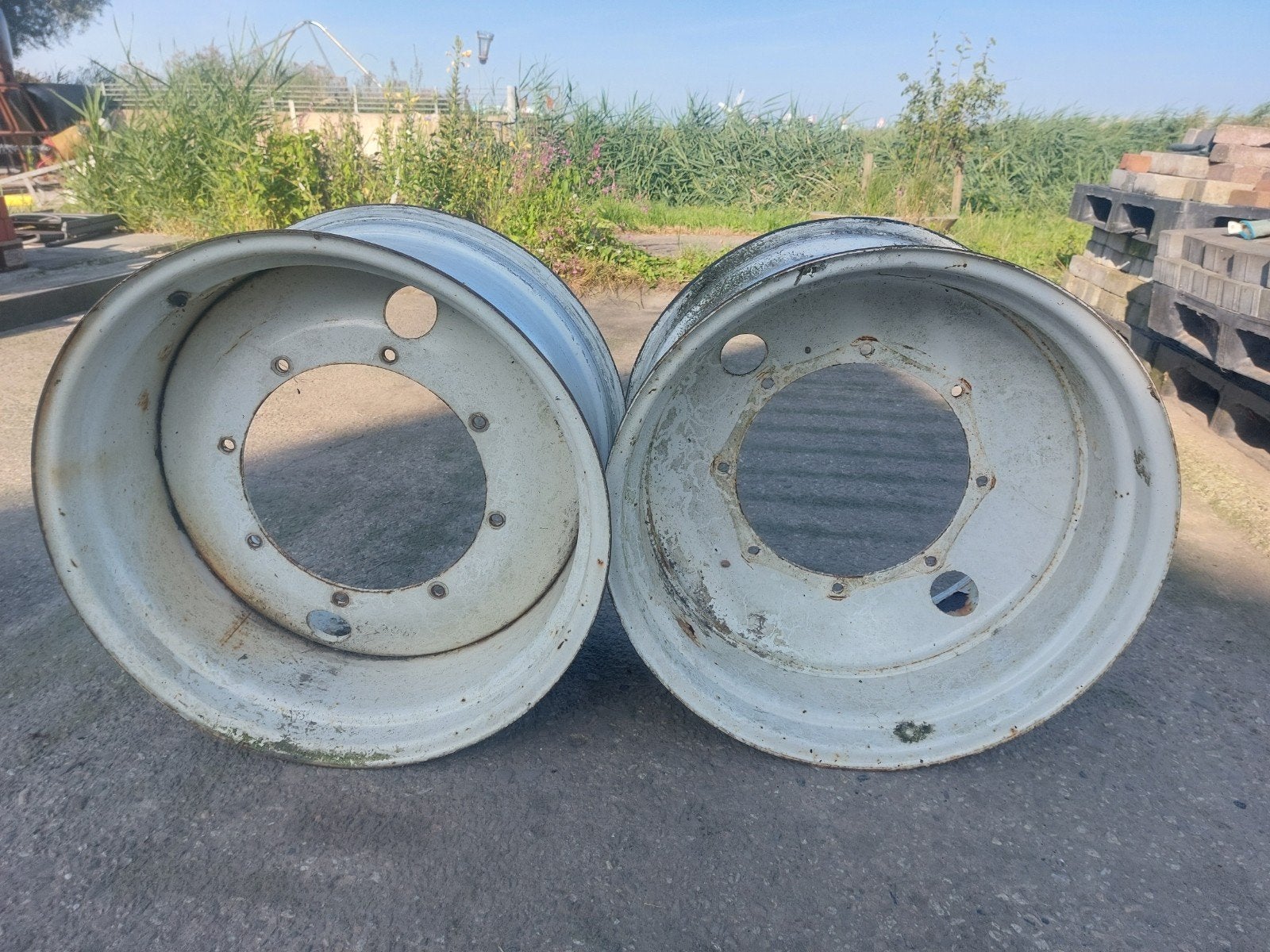 New Holland velgen 15x28 set, Ophalen