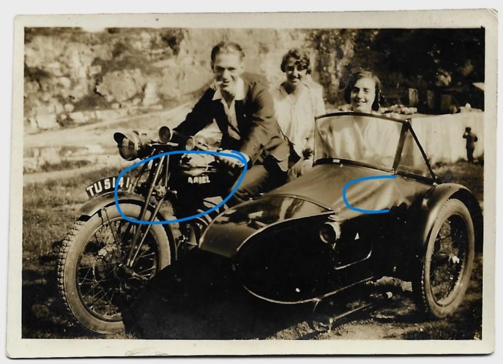 Ariel foto motor met zijspan, Verzenden, Foto, Zo goed als nieuw, Voor 1940