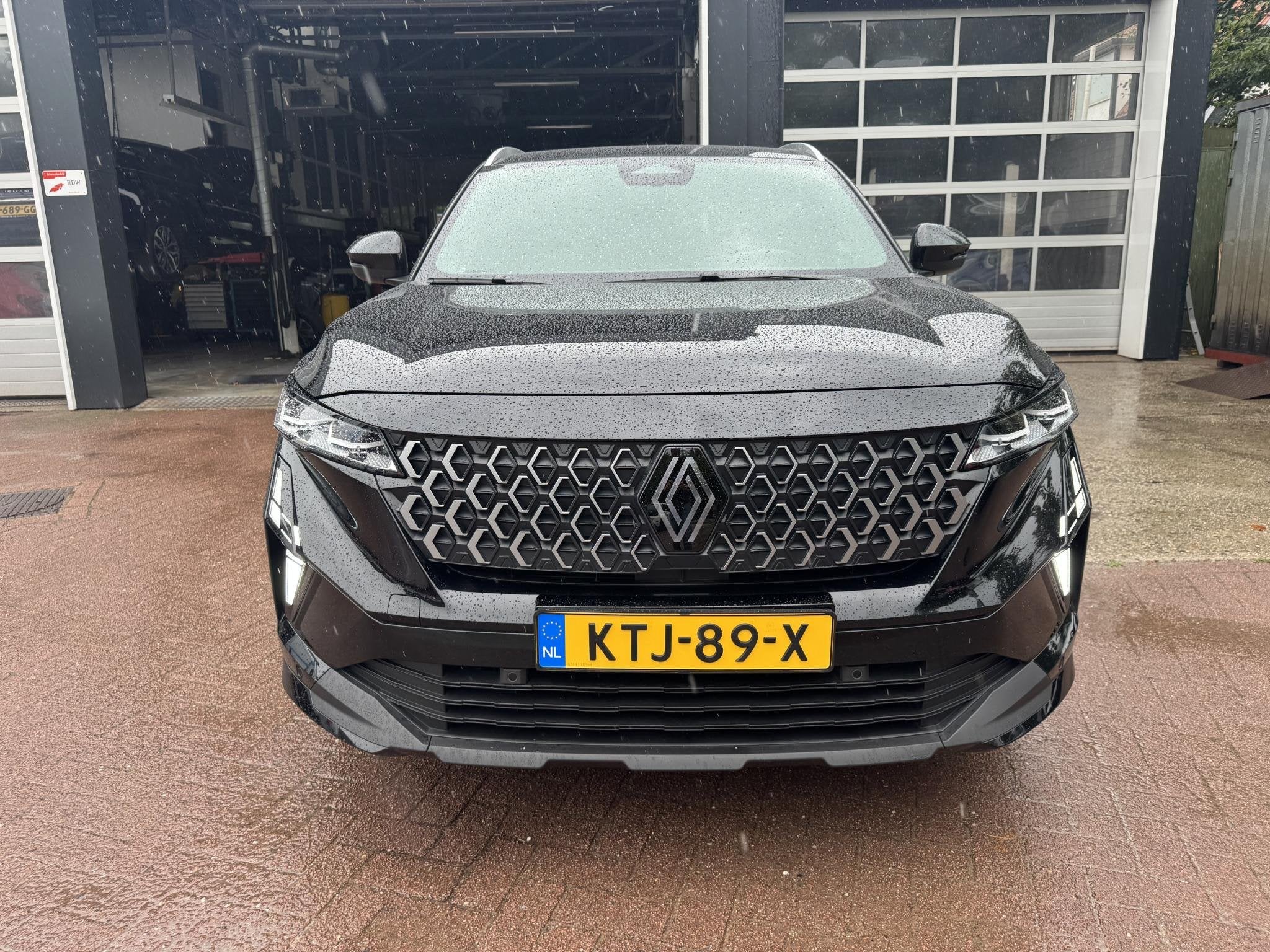 Renault Austral 1.2 E-Tech 200 Techno+Pack Comfort! Facelift, Auto's, Stof, Gebruikt, Euro 6, 1199 cc