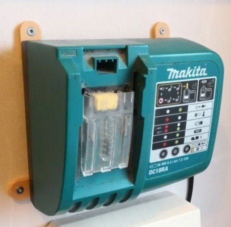 acculader houders voor makita acculader in 3D geprint, Ophalen of Verzenden