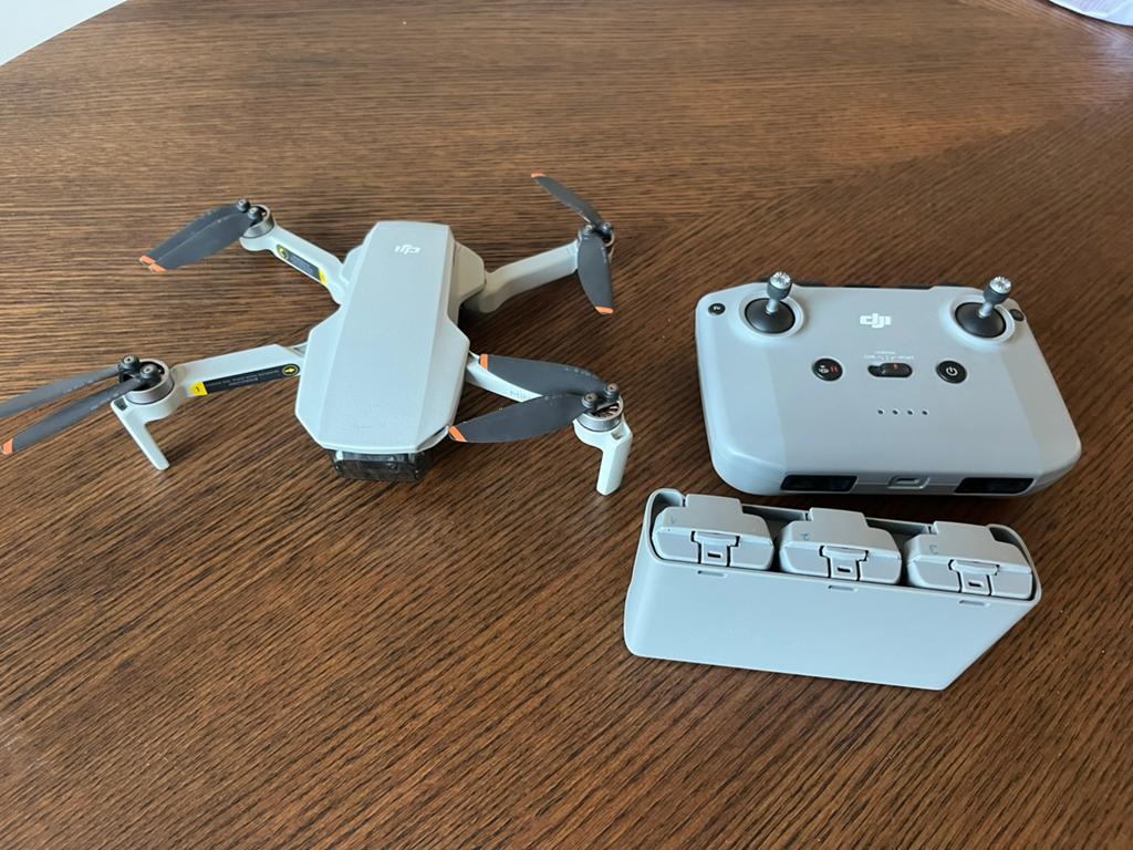 DJI Mavic Mini 2 Fly More Combo + SD kaart, Audio, Tv en Foto, Drones, Ophalen of Verzenden, Zo goed als nieuw