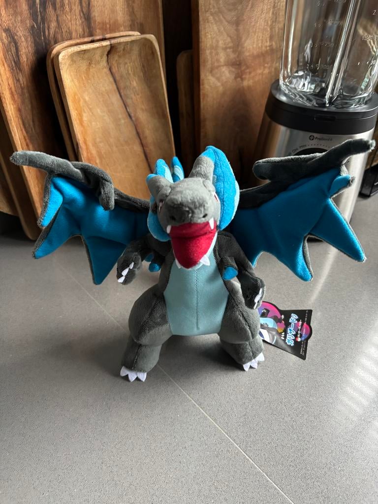 Nieuwe Pokémon Charizard knuffel - Grijs/Blauw, Pokemon, Overige typen, Grijs, Nieuw