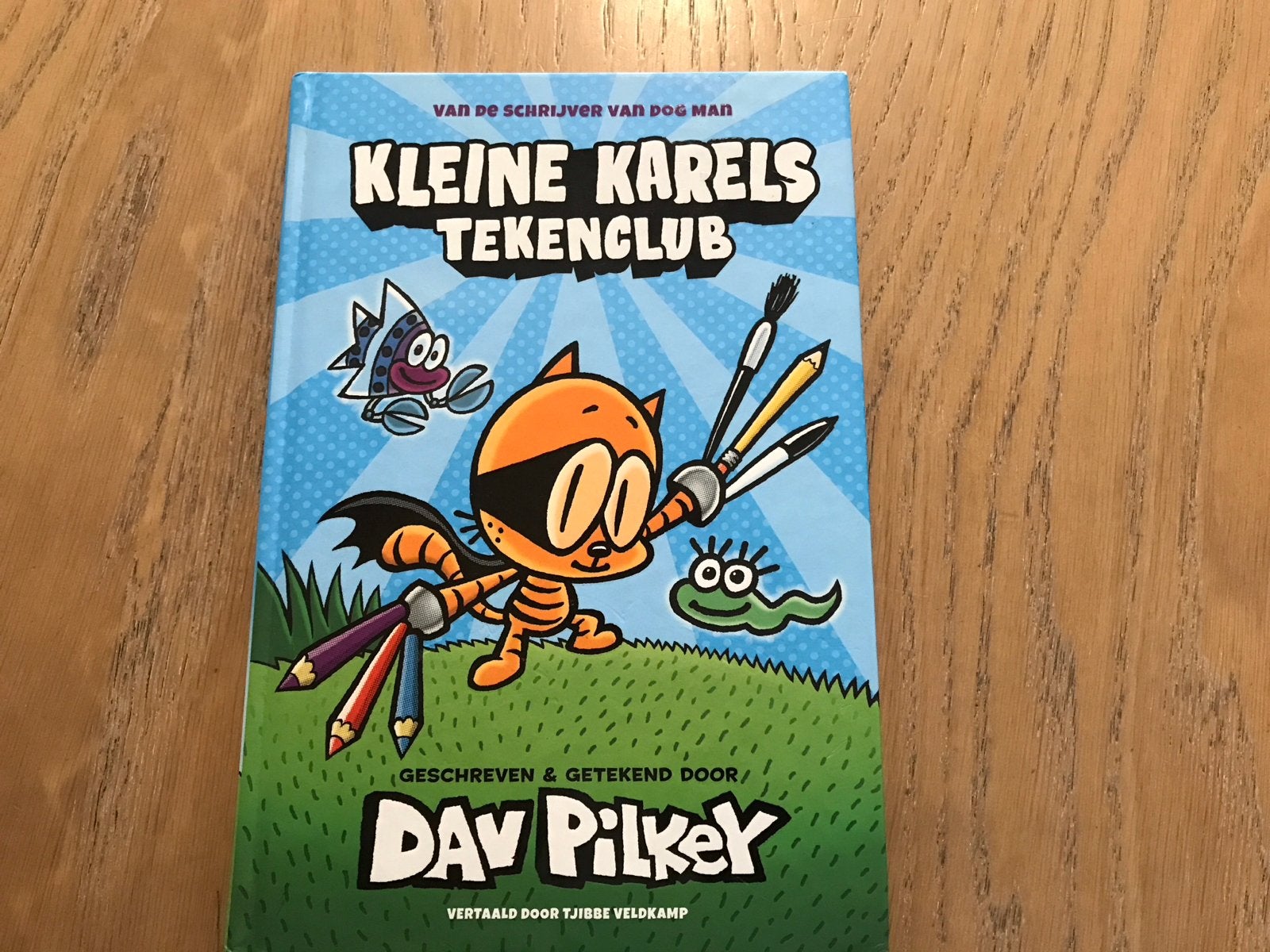 Kleine Karels Tekenklub - Dav Pilkey (Dog Man), Ophalen of Verzenden, Zo goed als nieuw, Fictie