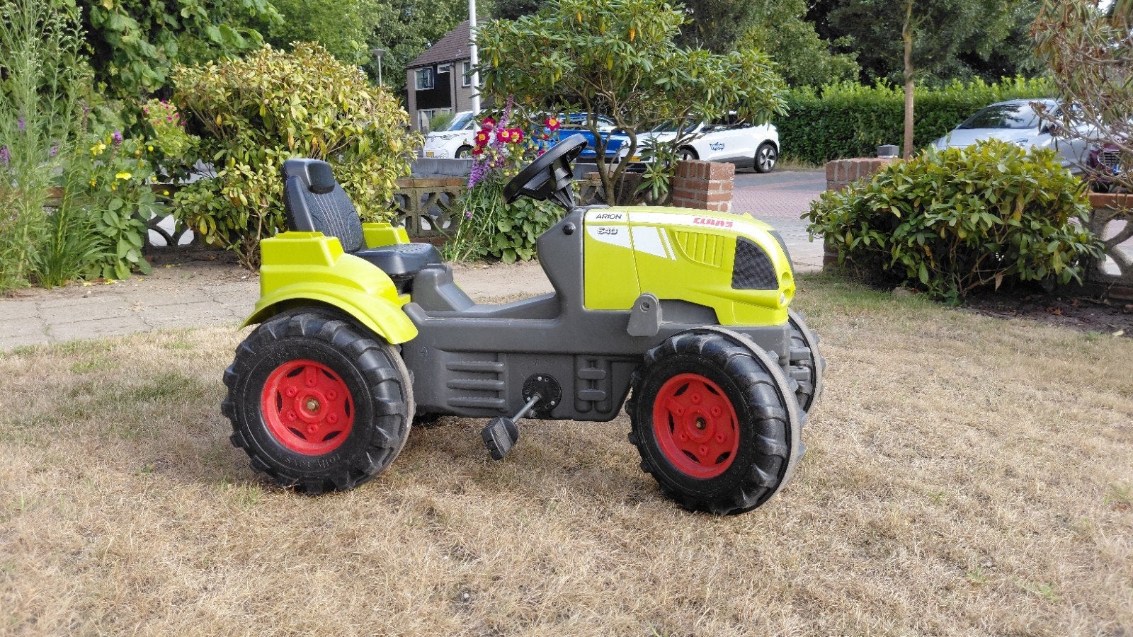 Claas Arion 640 traptrekker, Ophalen, Gebruikt