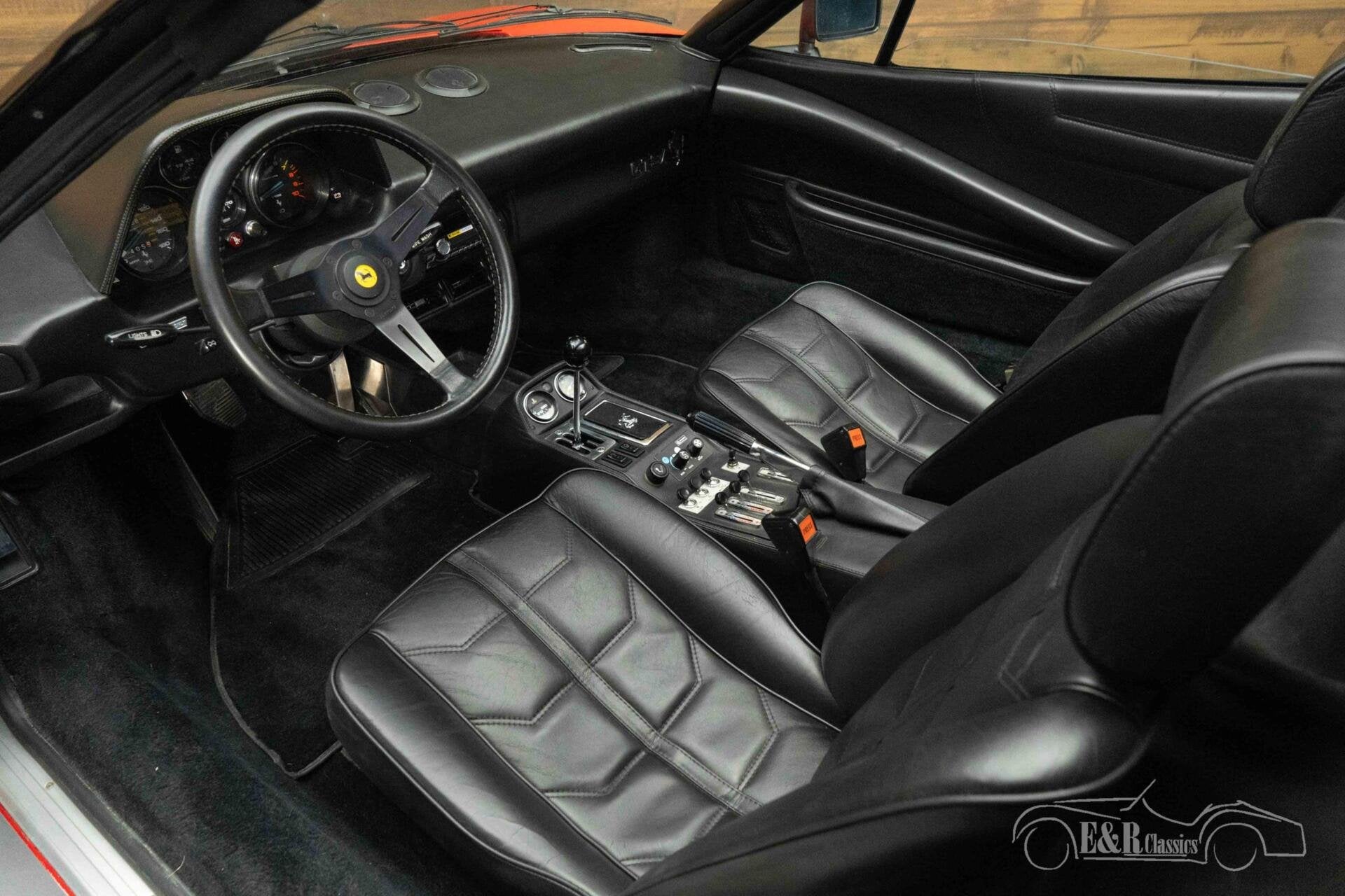 Ferrari 308 GTSi Cabriolet | 1982, Achterwielaandrijving, Zwart, Cabriolet, Leder
