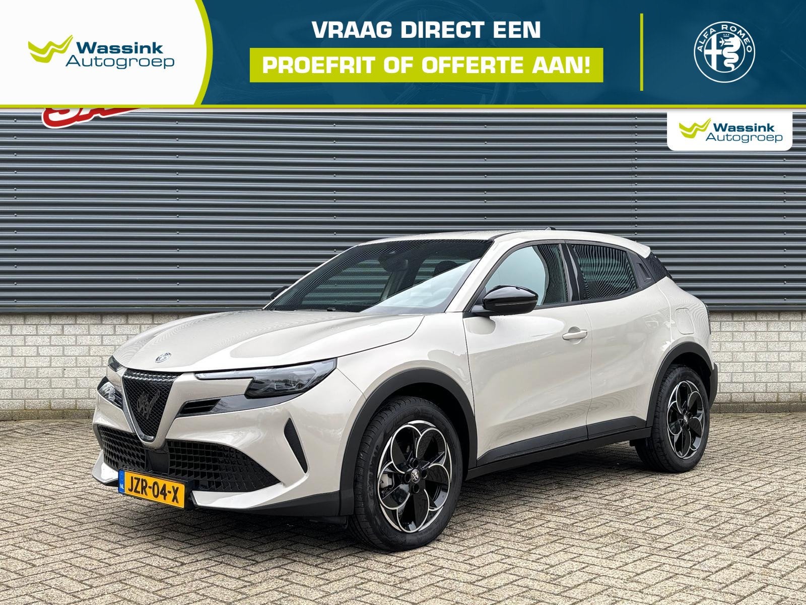 Alfa Romeo Junior 54 kWh 156pk Elettrica | Adaptieve Cruise, Auto's, 413 km, Stof, 1520 kg, Beige