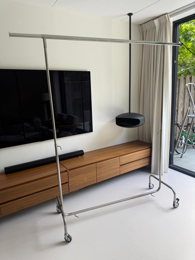 Metalen kledingrek 140x50 cm met wielen, verchroomd, Ophalen, Met wielen, Gebruikt