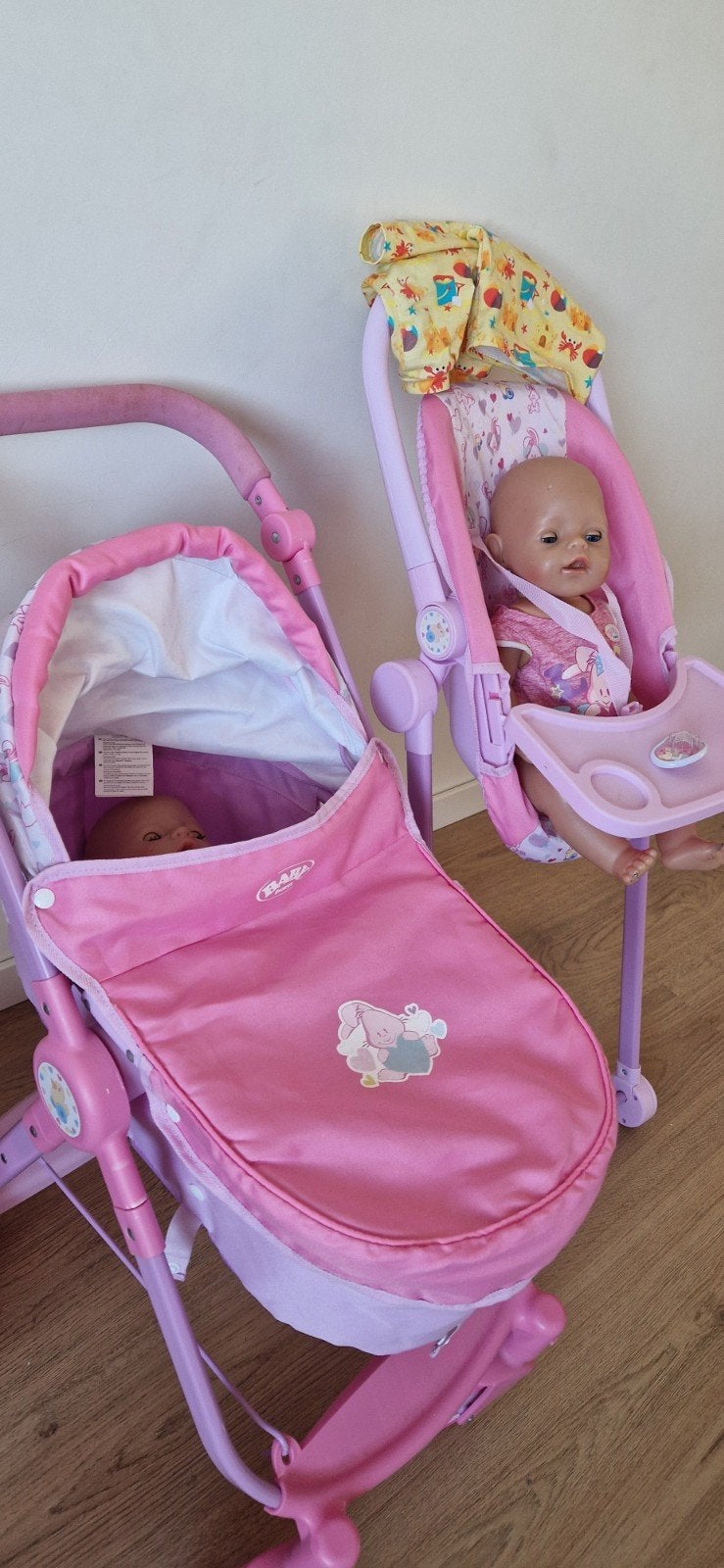 Baby Born Poppen Set: 2x Pop met Kinderwagen, Stoel &, Kinderen en Baby's, Ophalen, Gebruikt, Babypop