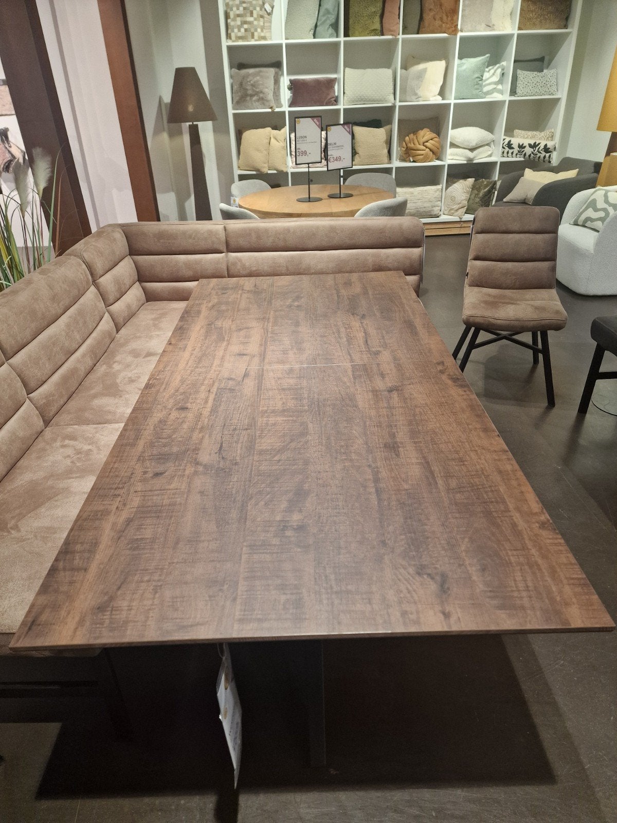 Uitschuifbare Eettafel Dark Mango - Showroommodel, Overige materialen, Zo goed als nieuw, Vijf personen of meer, 150 tot 200 cm