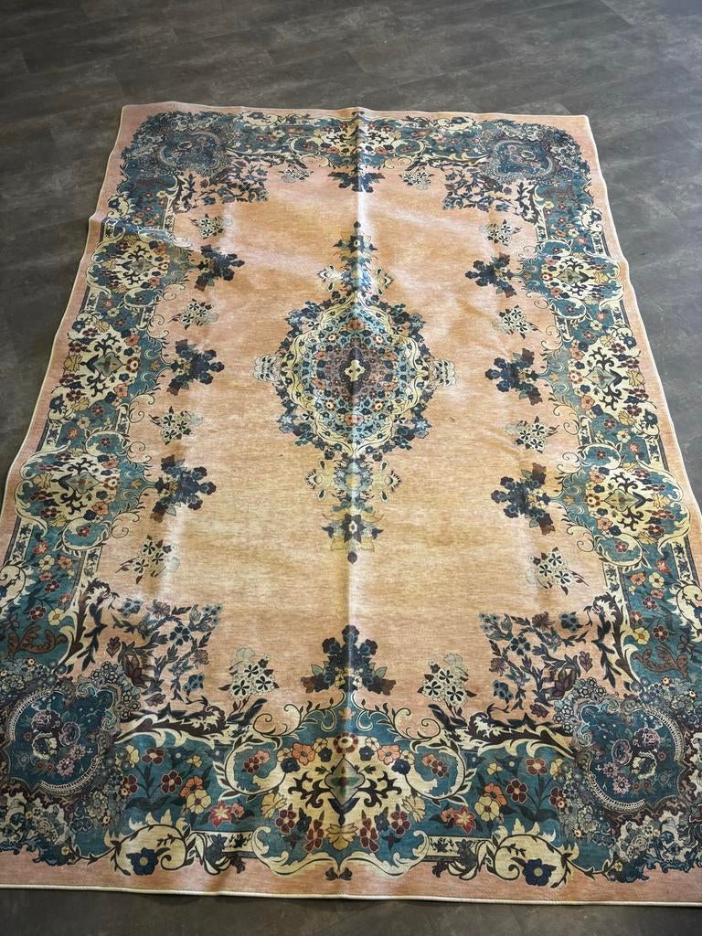 Rozenkilem Vloerkleed Roze Blauw - Zo goed als nieuw, Huis en Inrichting, Stoffering | Tapijten en Kleden, Ophalen, Blauw, 150 tot 200 cm