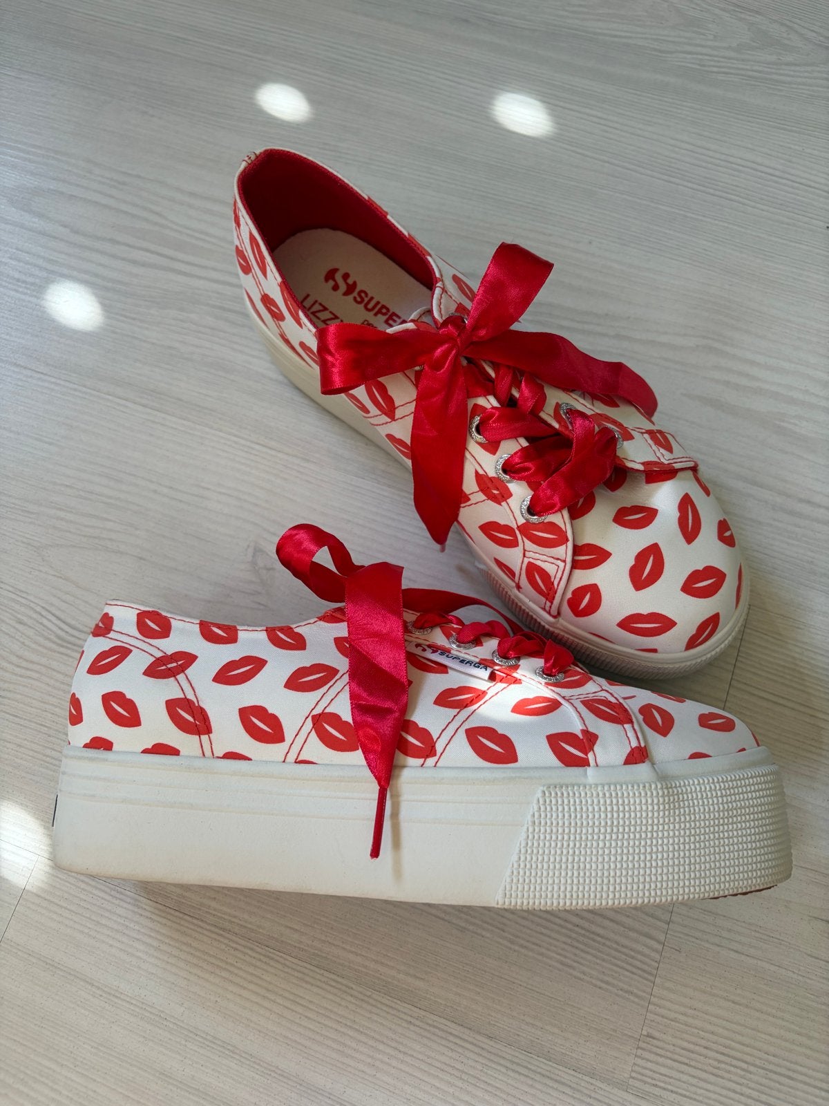 Superga x Lizzy platform sneakers - maat 38, Wit, Nieuw, Ophalen of Verzenden, Sneakers of Gympen