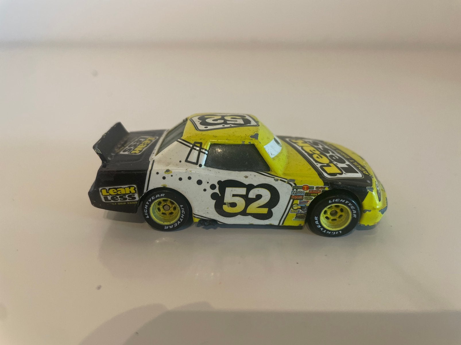 Disney Cars - Leak Less Racer, Ophalen of Verzenden, Gebruikt